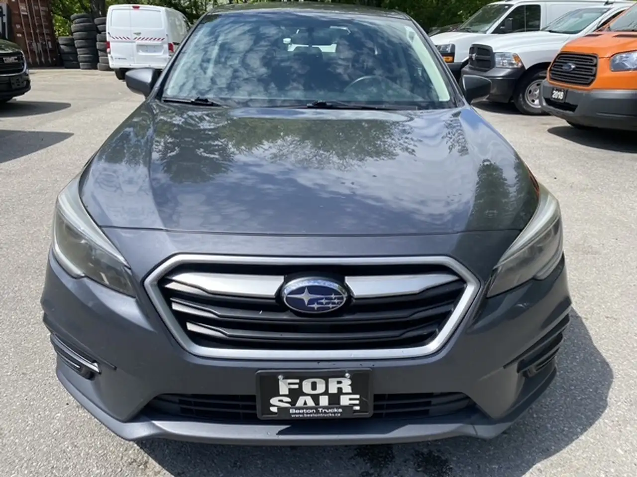 Subaru Legacy снимка Subaru Legacy