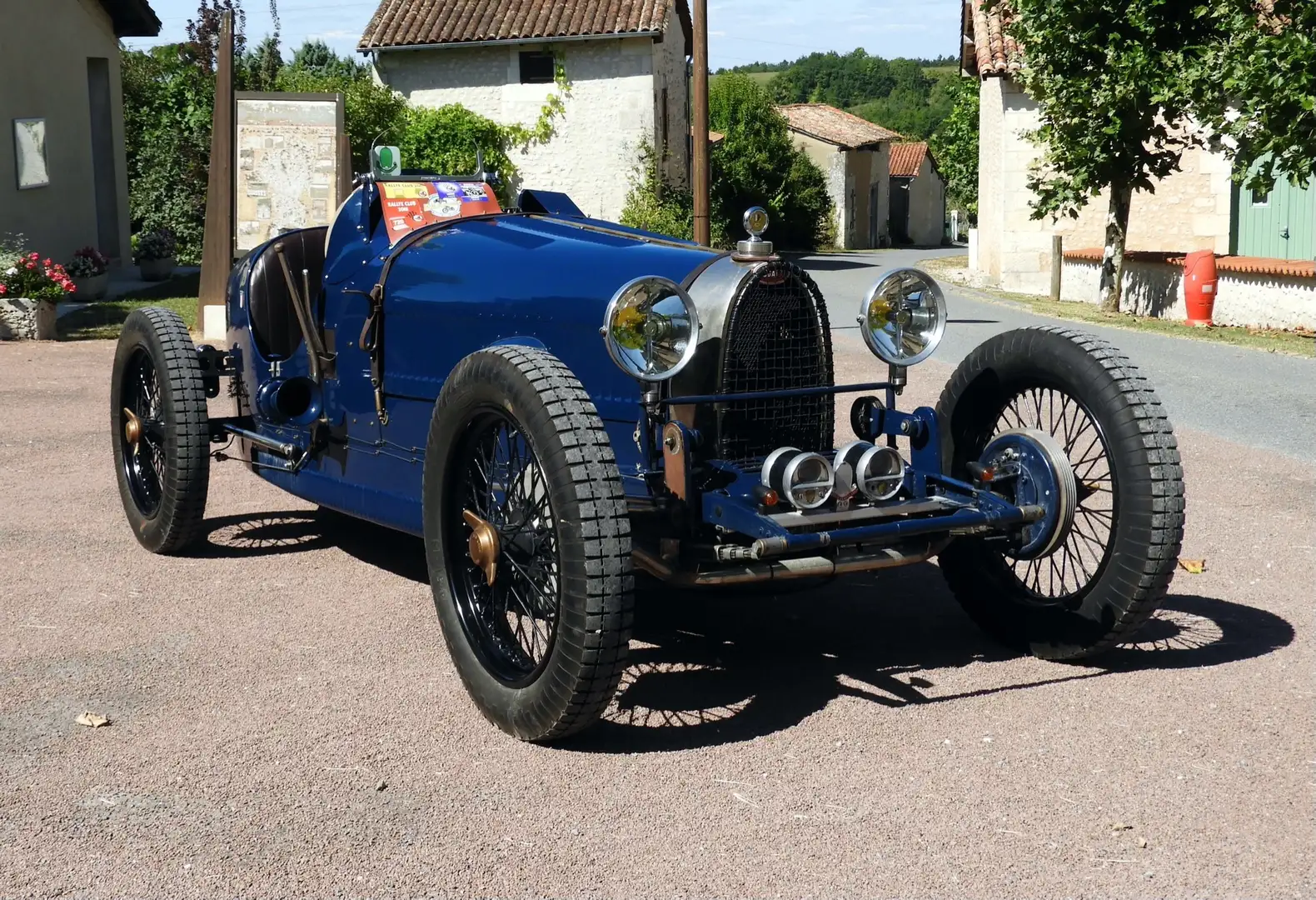 Oldtimer Onyx Bugatti 37 replica plava - 1