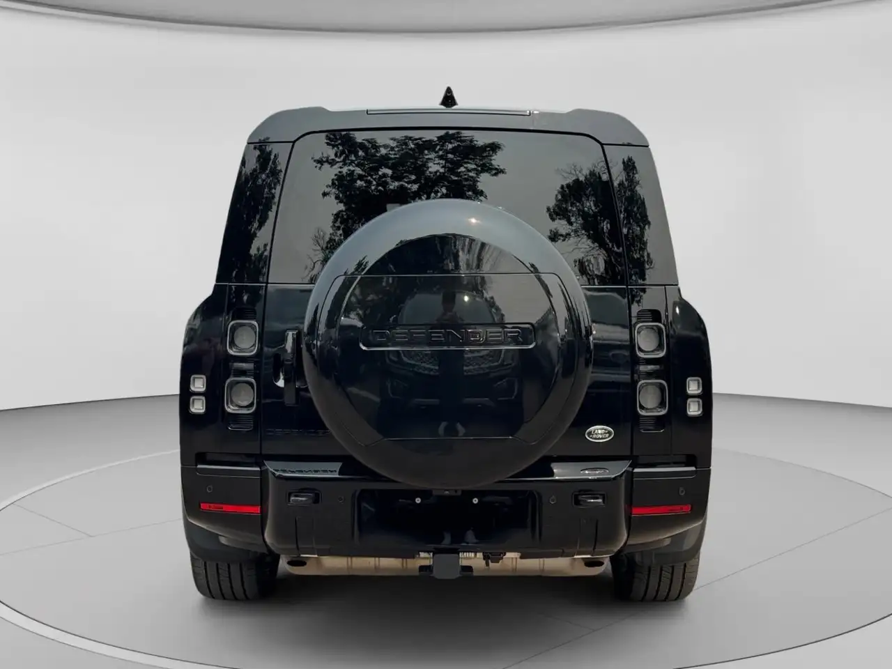 Land Rover Defender photo Land Rover Defender