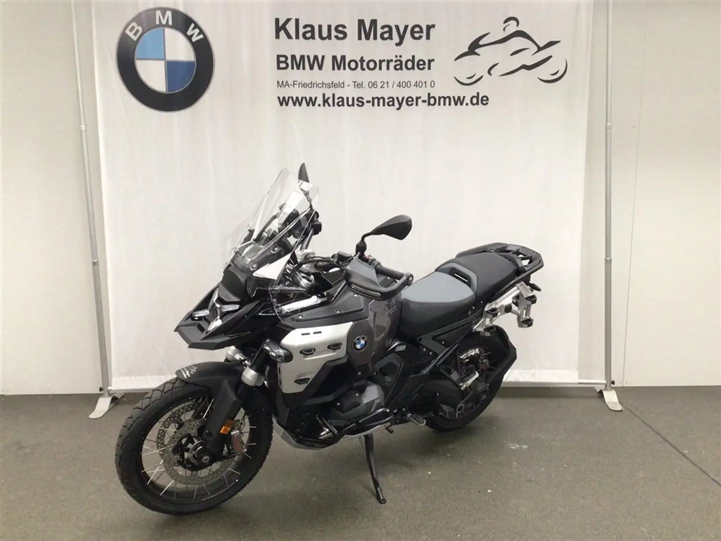 BMW R 1300 GS Adventure 0 crna - 1