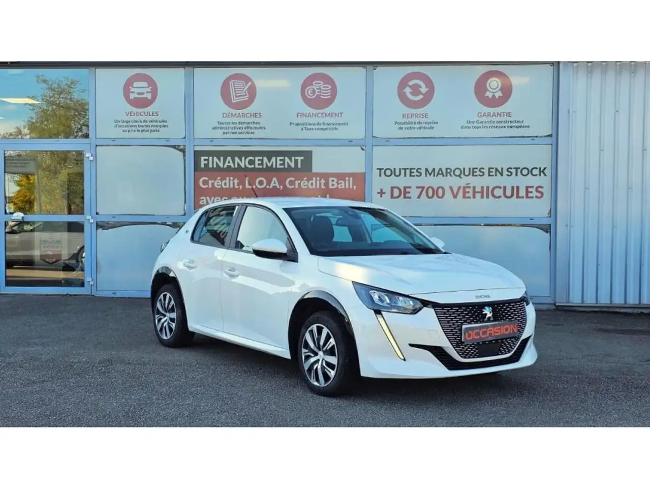 Peugeot e-208