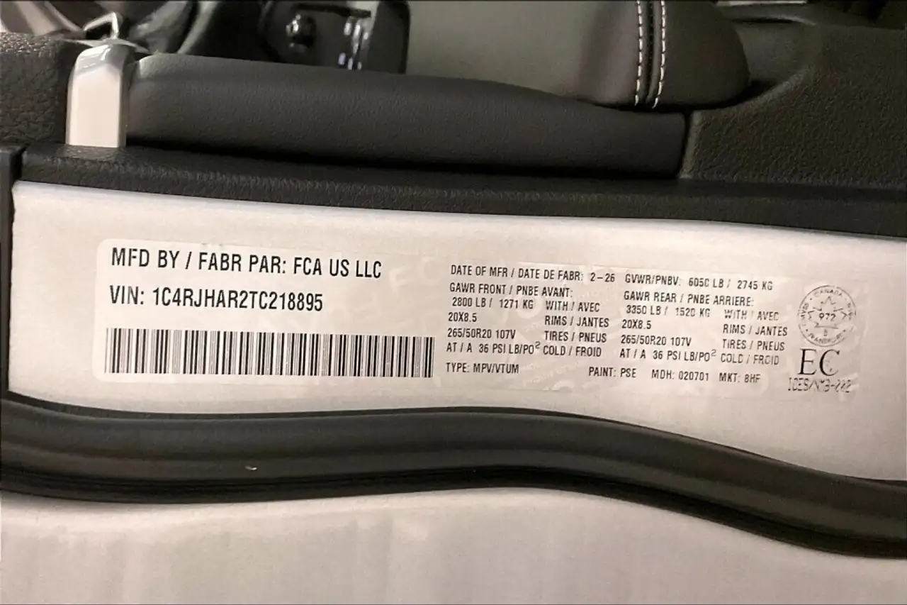 Jeep Grand Cherokee снимка Jeep Grand Cherokee