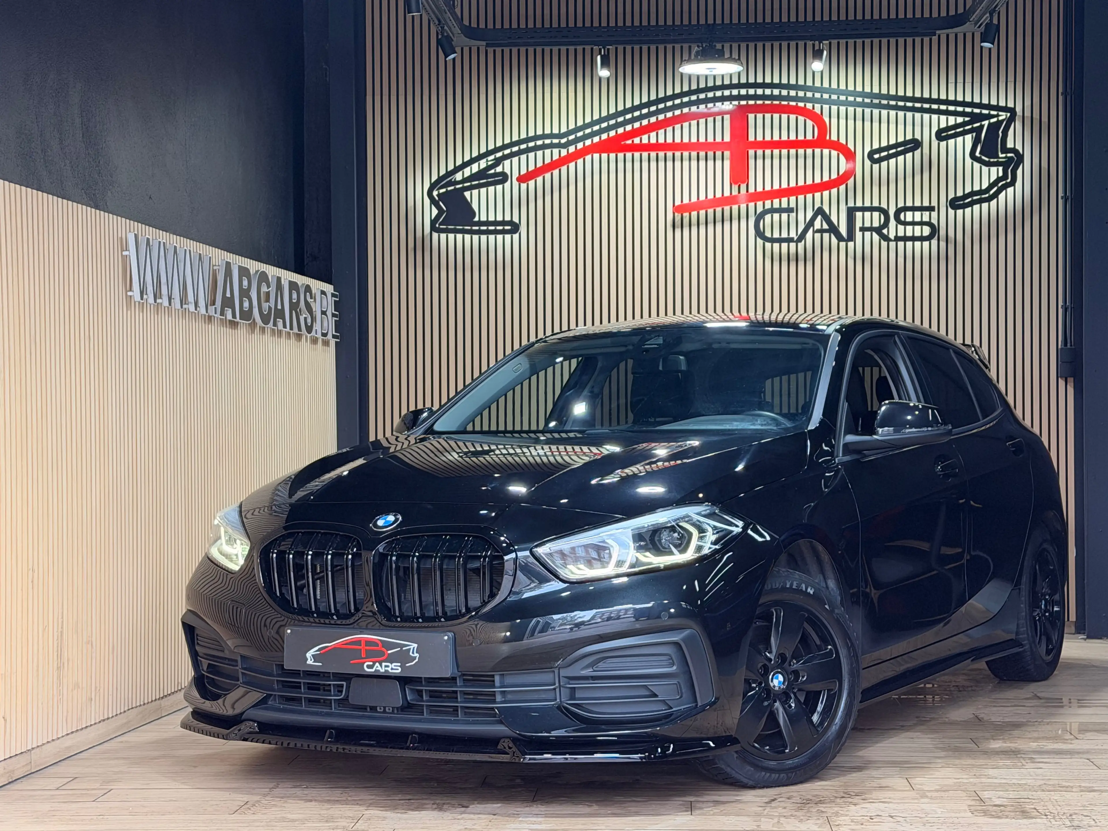 BMW 116 dA * GARANTIE 12 MOIS * 1ER PROP * LOOK PACK M SPORT *