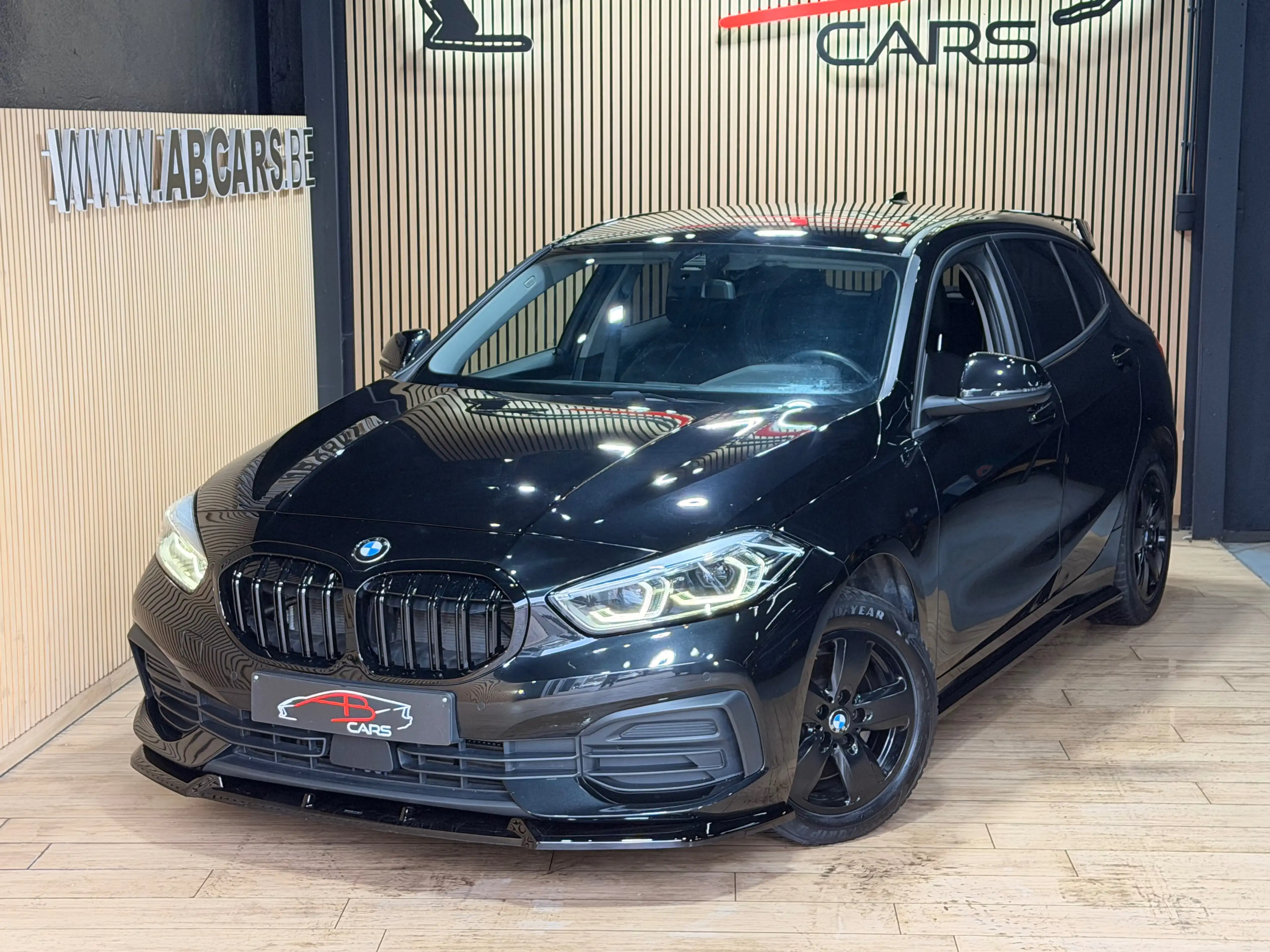 BMW 116 dA * GARANTIE 12 MOIS * 1ER PROP * LOOK PACK M SPORT * — photo 2