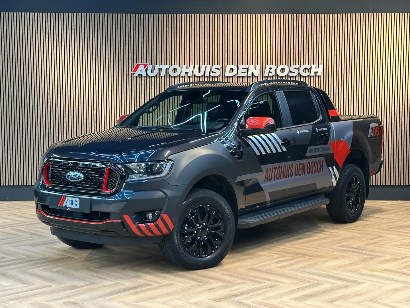Ford Ranger 2.0 Wildtrak Supercab 213PK Thunder Edition Grigio - 1