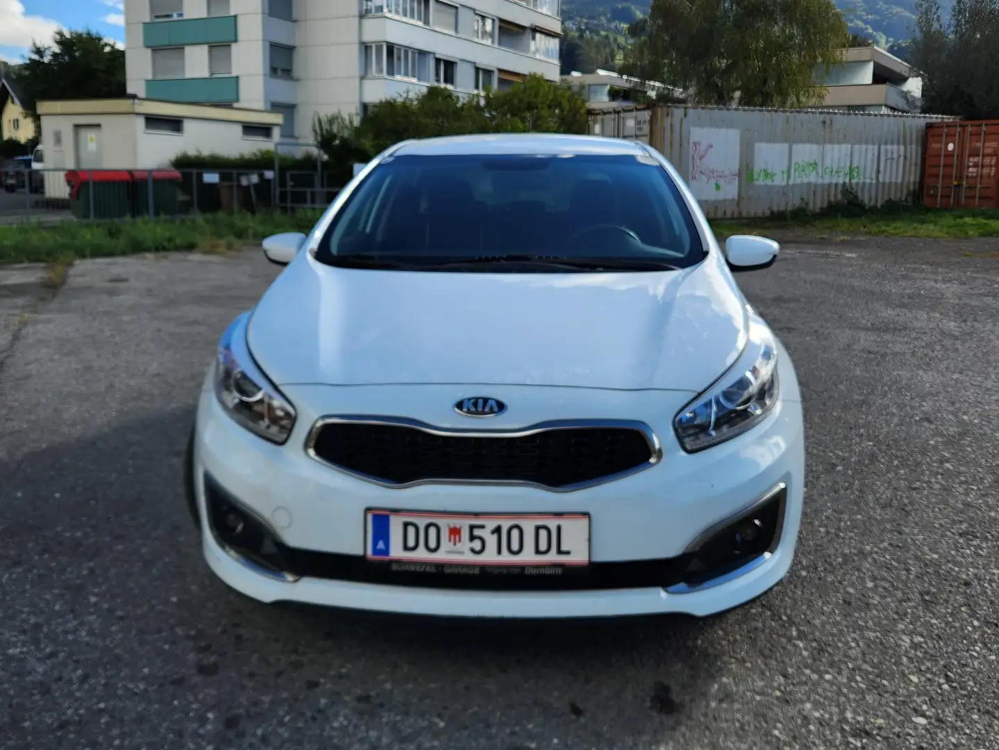 Kia Ceed / cee'd cee'd 1,4 MPI Silber Silber Weiß - 2