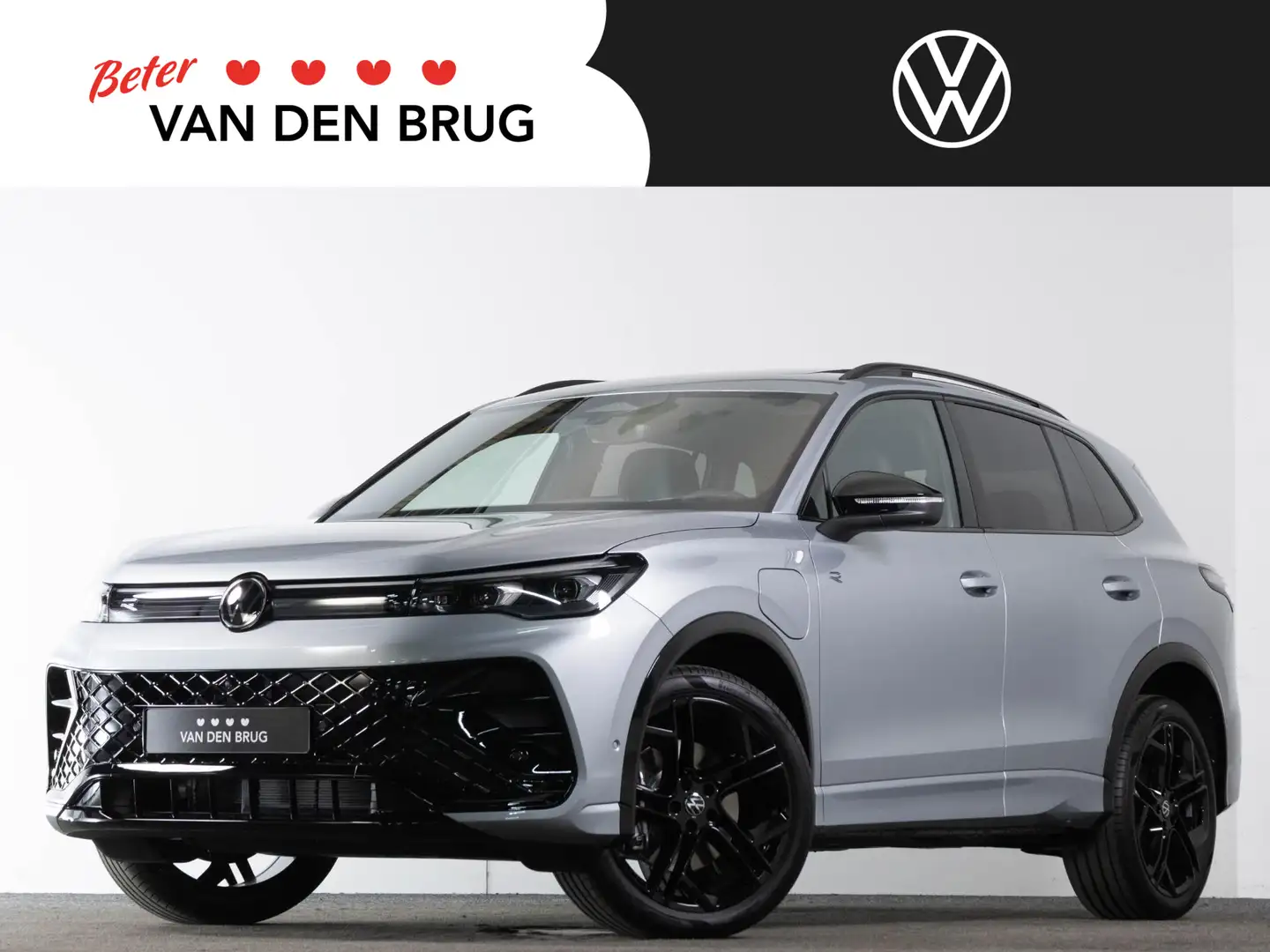 Volkswagen Tiguan R-Line Black style 1.5 eHybrid 204 pk | IQ LED Mat Zilver - 1