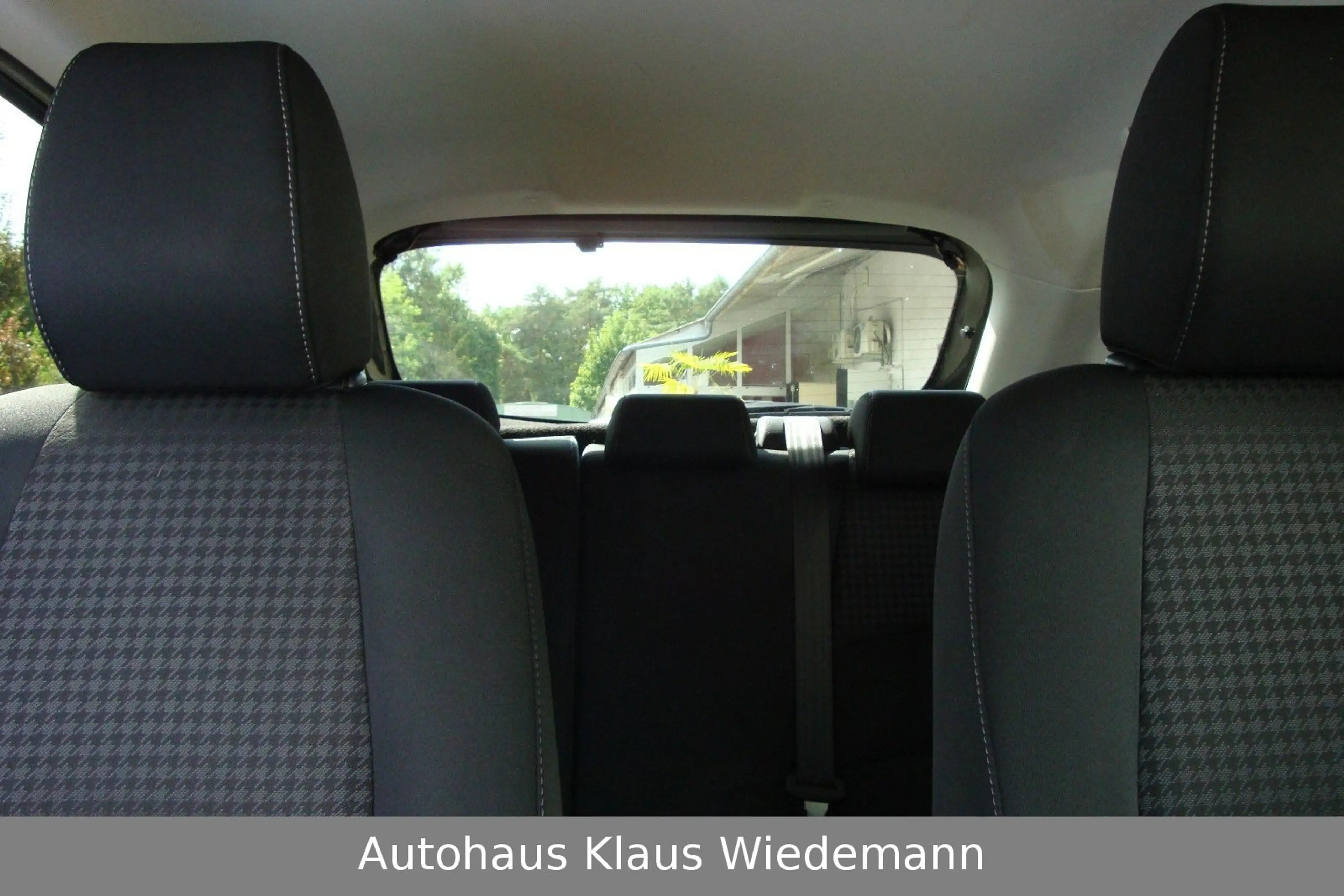 Mazda 2 SKYACTIV-G 90 Exclusive-L. SKYACTIV-Driv — photo 13