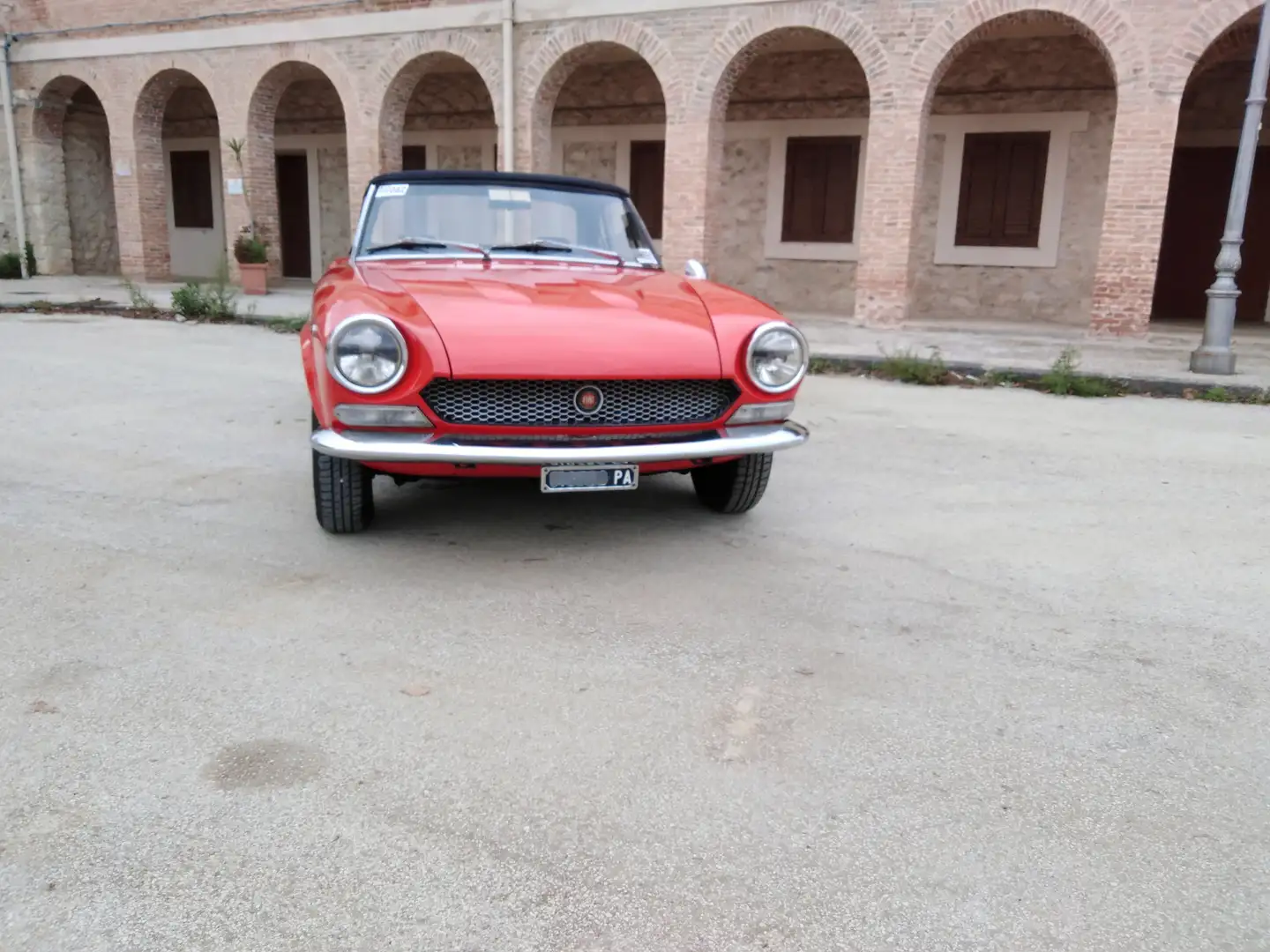 Fiat 124 Spider Rouge - 1