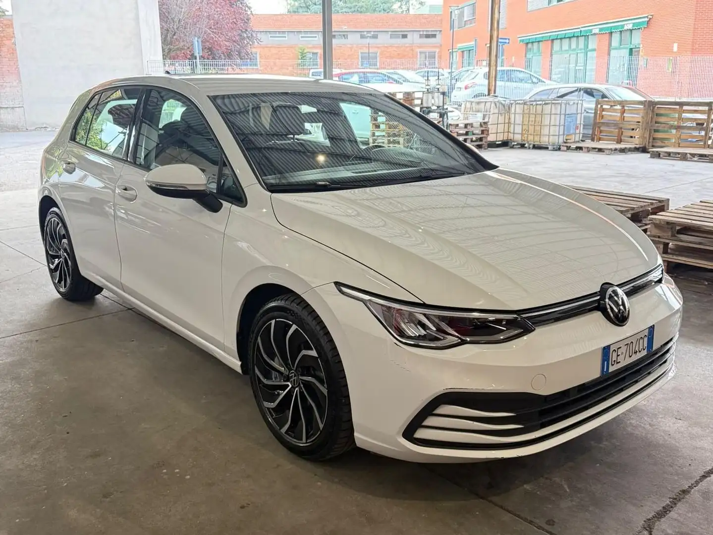 Volkswagen Golf Golf VIII 2020 2.0 tdi 1st Edition Style 150cv dsg Bianco - 2