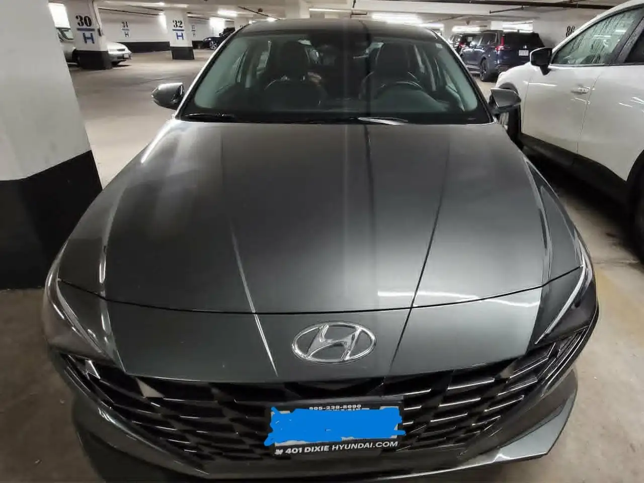 Hyundai ELANTRA photo Hyundai ELANTRA