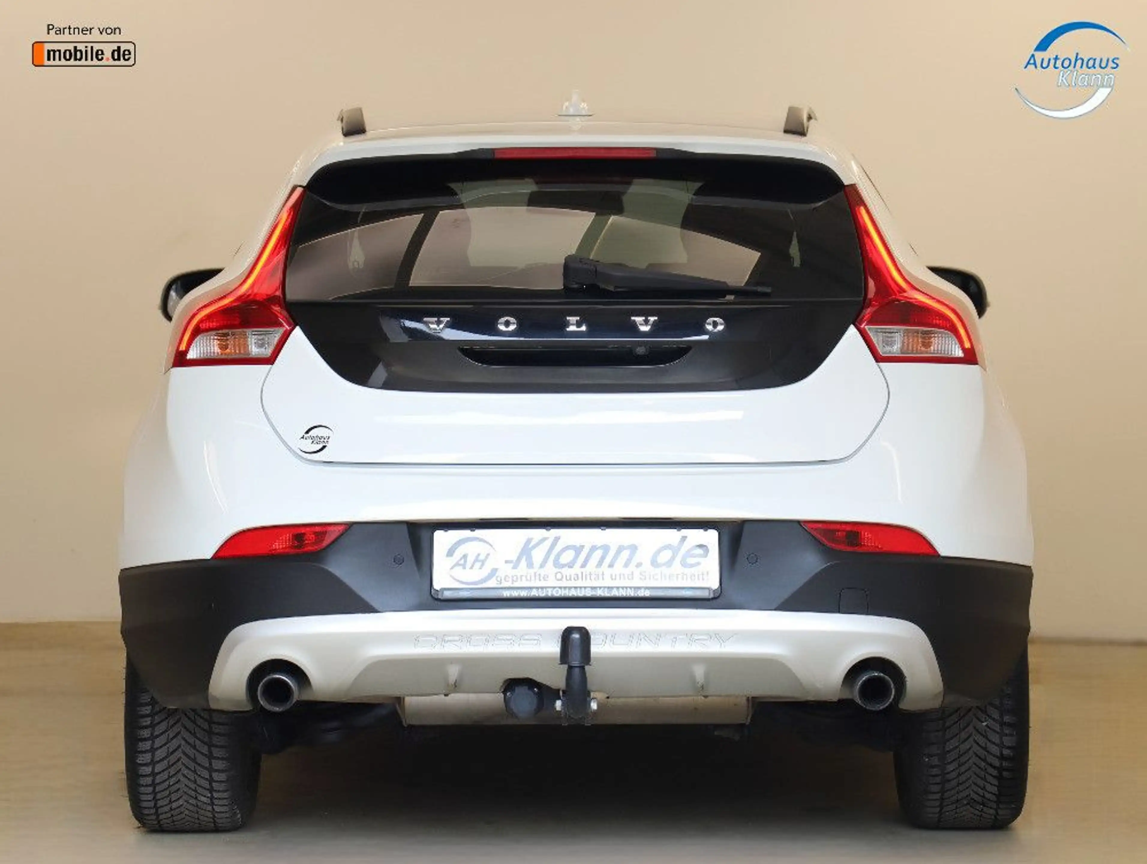 Volvo V40 Cross Country 2.0D4 190PS Automatik You! ACC — photo 7