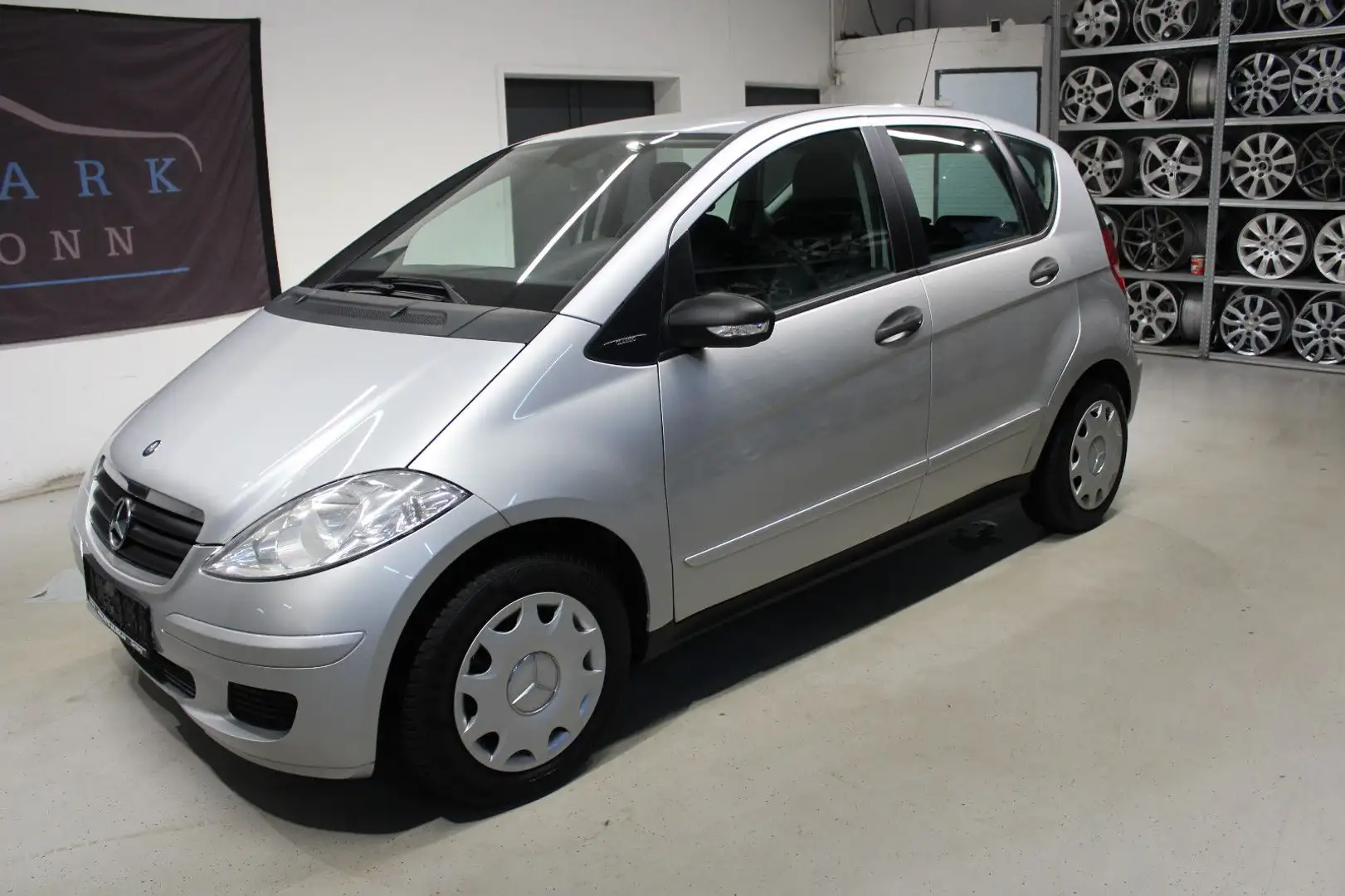 Mercedes-Benz A 150 KLIMA*MULTILENKRAD*ISOFIX*AHk*Klima*5Türer Zilver - 1