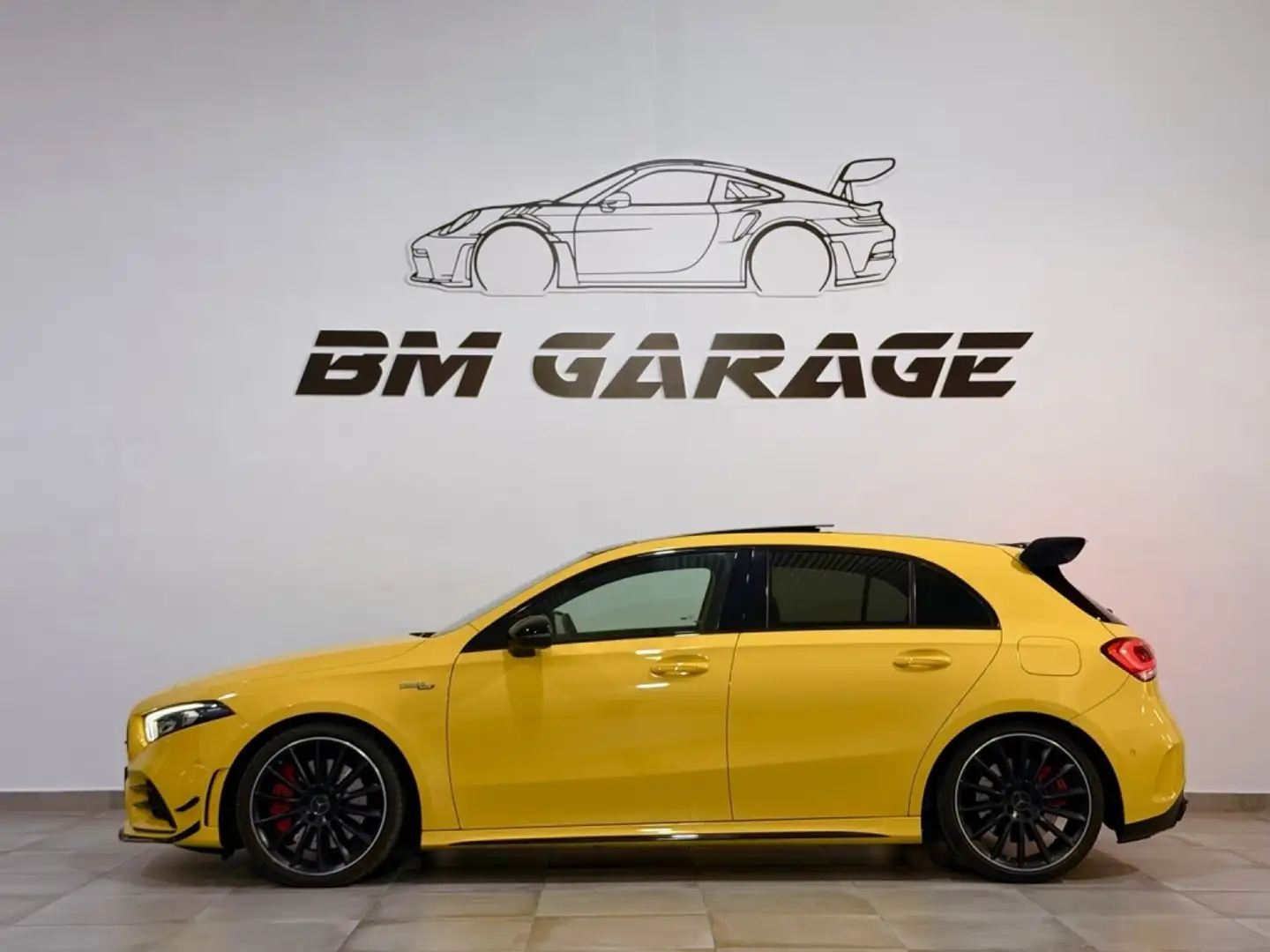 Mercedes-Benz A 35 AMG 4Matic+ 7G-DCT - 2
