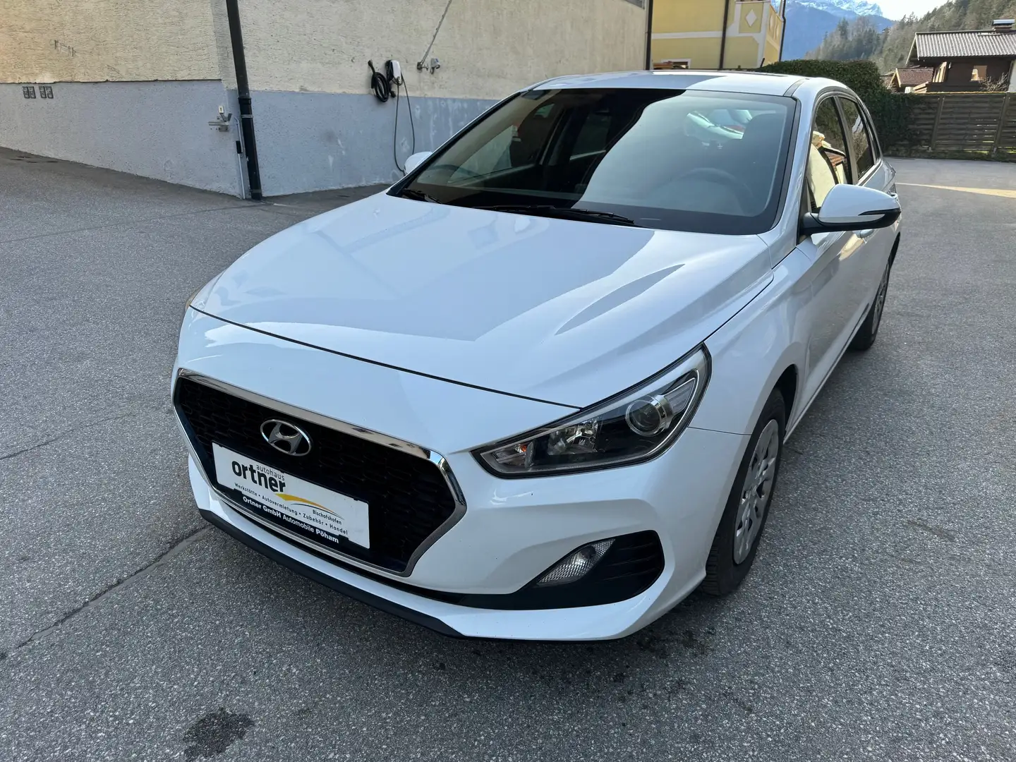 Hyundai i30 Select Weiß - 1
