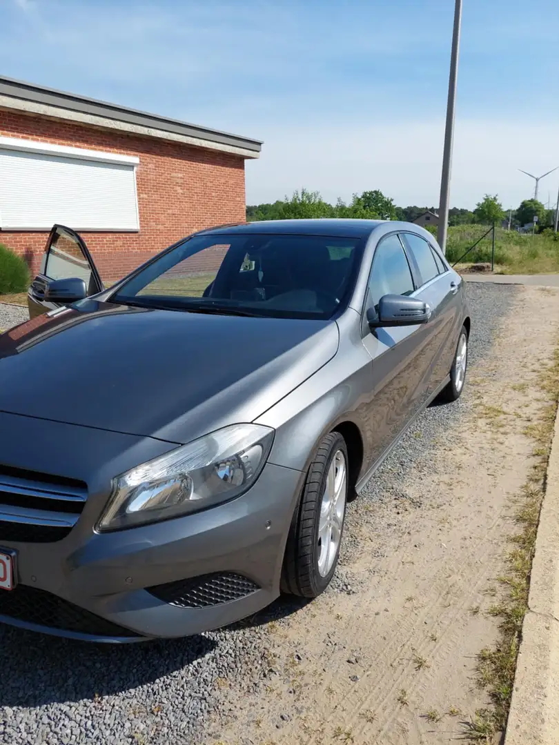 Mercedes-Benz A 180 A 180 BlueEFFICIENCY Edition Argent - 1