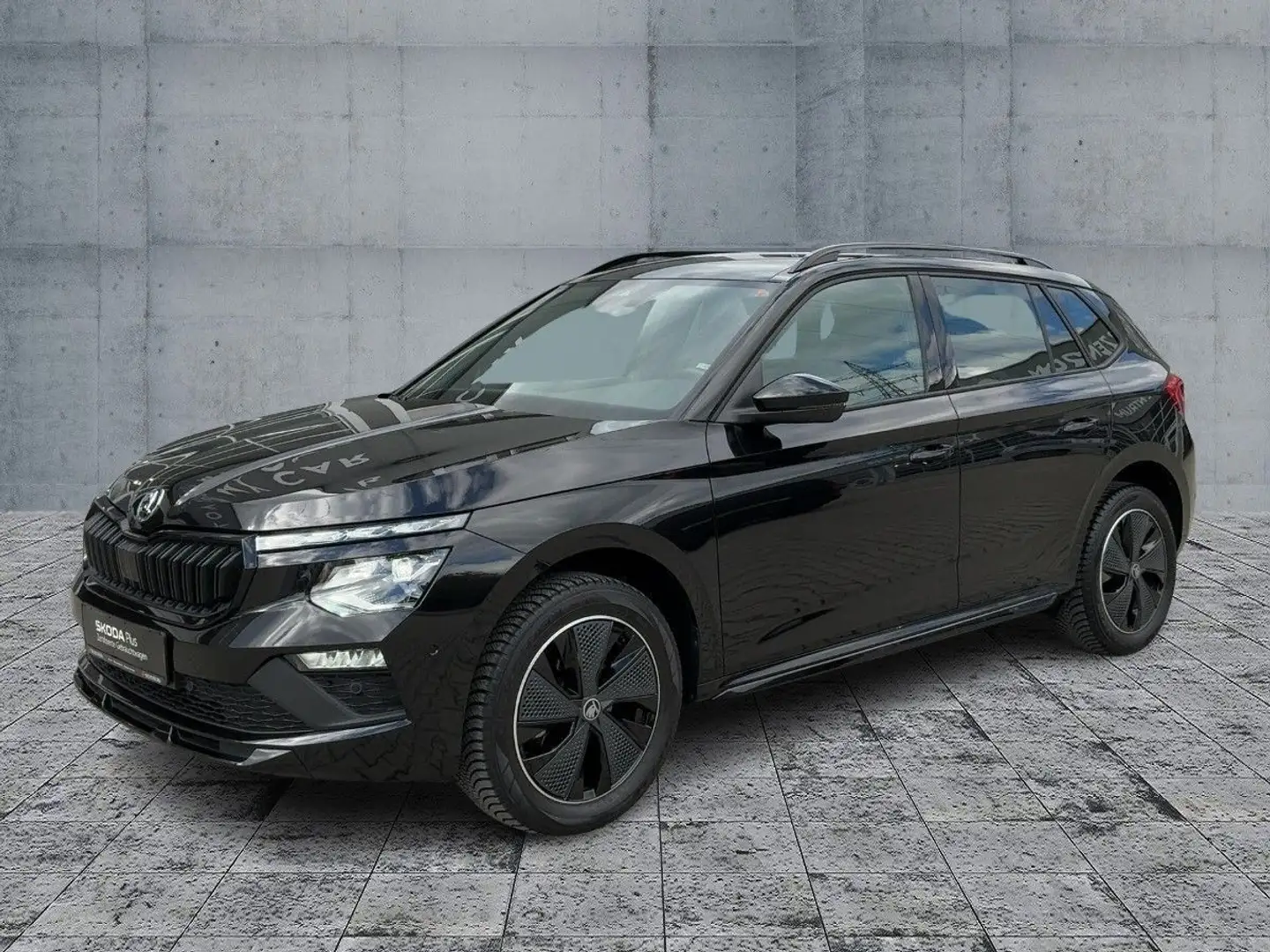 Skoda Kamiq 1.5TSI DSG MONTE CARLO MATRIX+NAV+AHK+PANO Schwarz - 2