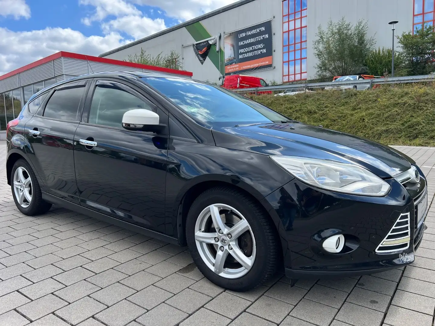Ford Focus Lim. Trend 1.6*LED*KLIMA*ALU*EURO5*PDC*MFL Noir - 1