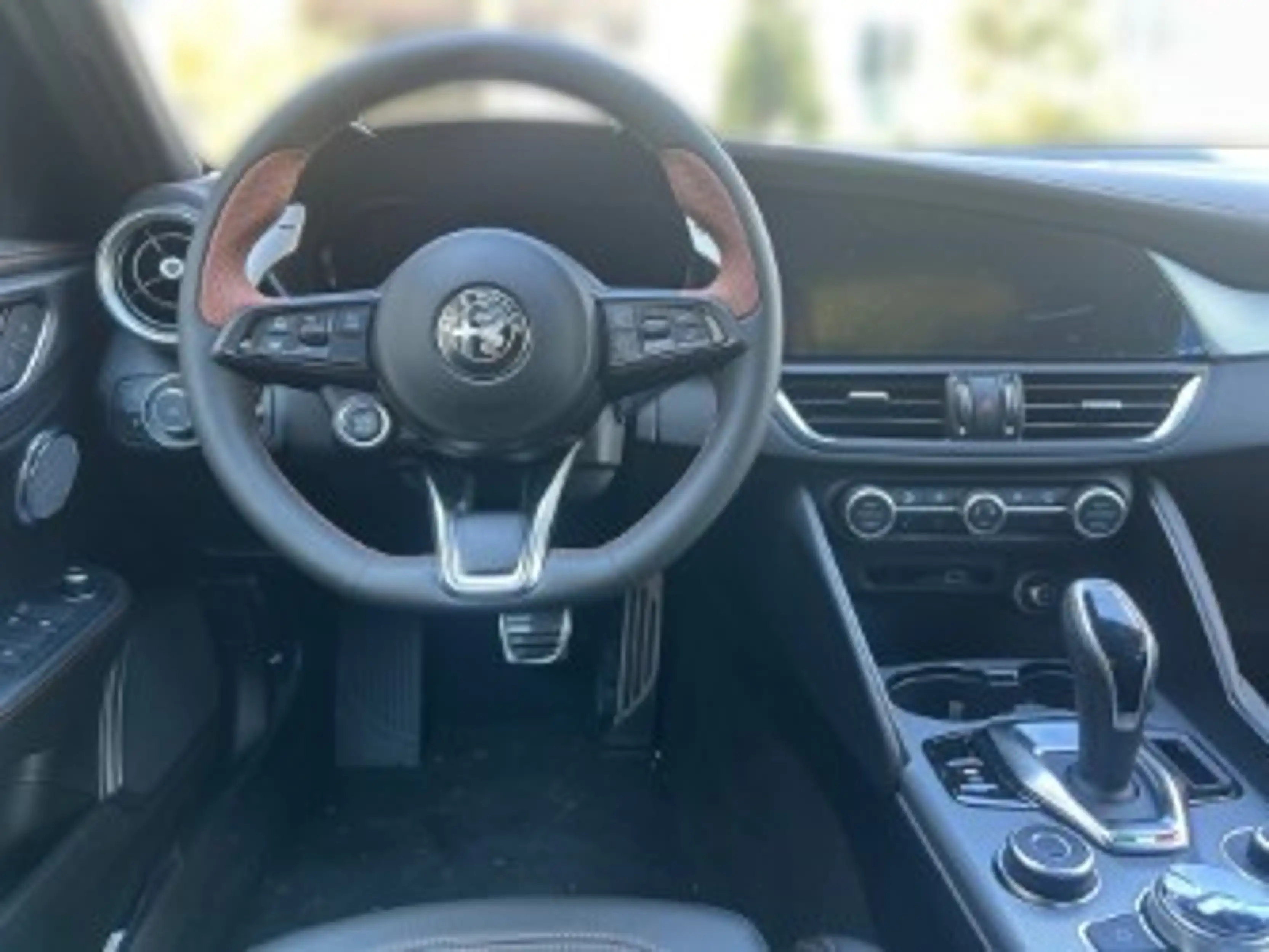 Alfa Romeo Giulia Intensa Q4 | Technologie-Paket | CarPlay — photo 10