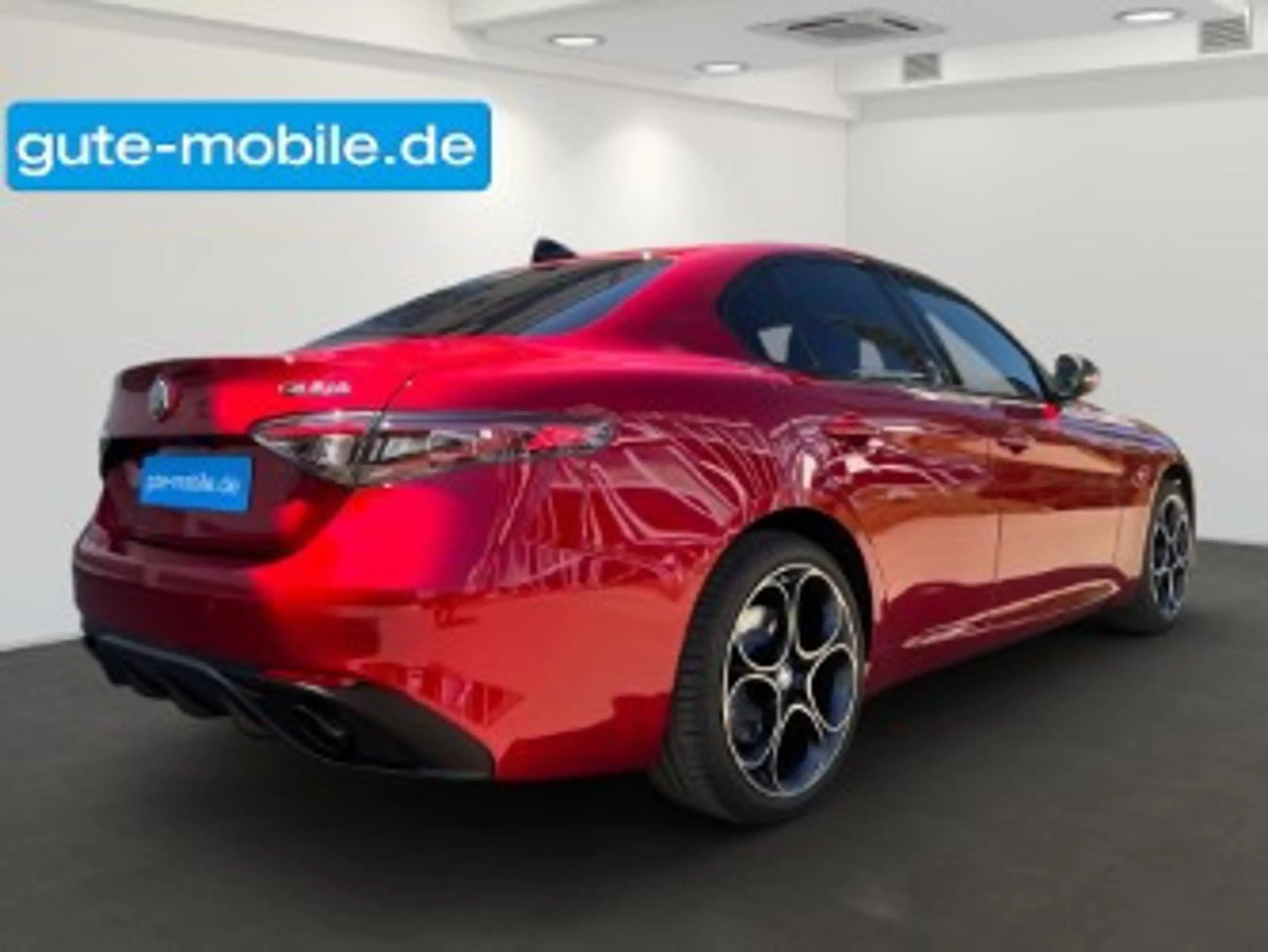 Alfa Romeo Giulia Intensa Q4 | Technologie-Paket | CarPlay — photo 4
