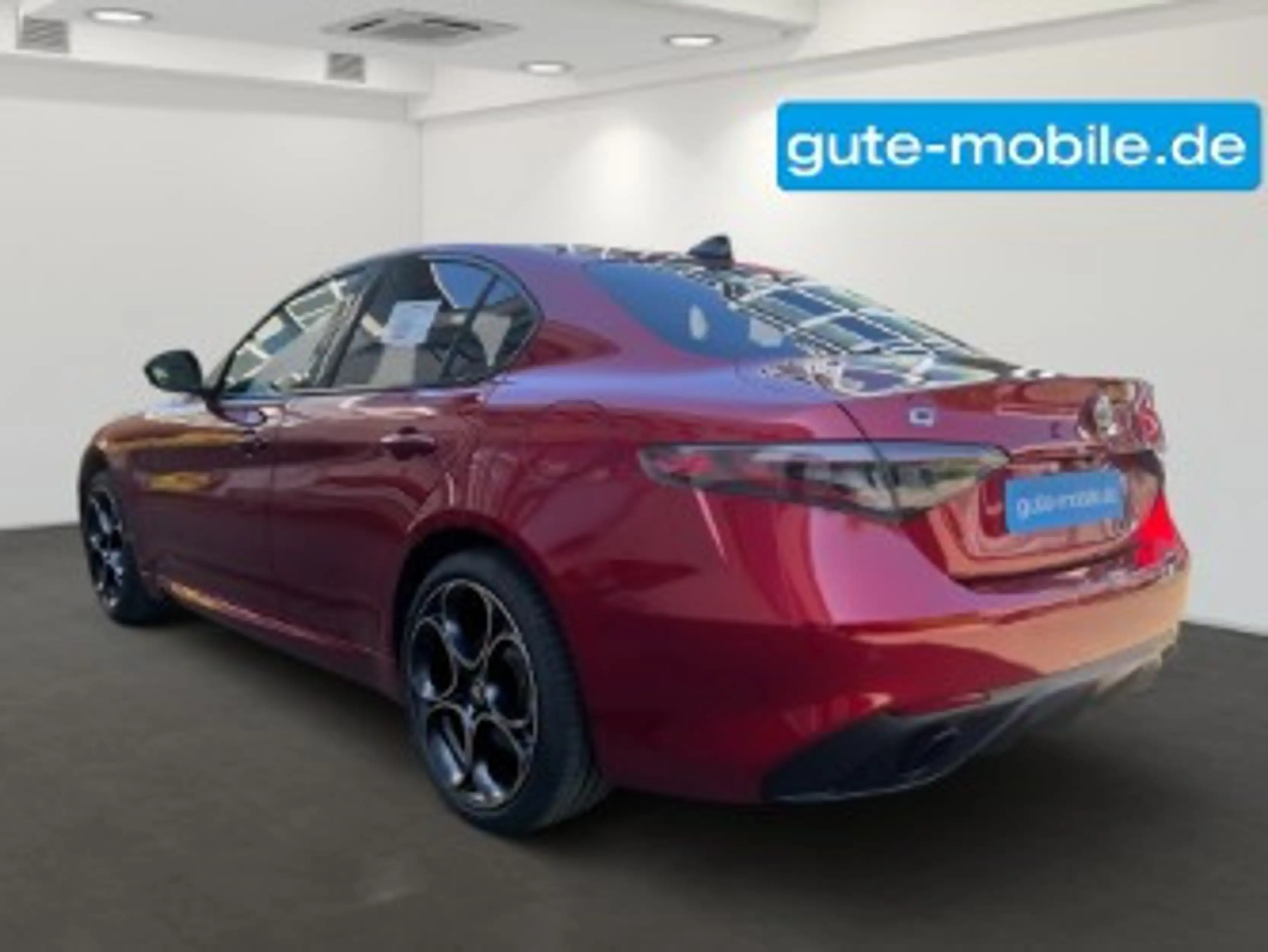 Alfa Romeo Giulia Intensa Q4 | Technologie-Paket | CarPlay — photo 3
