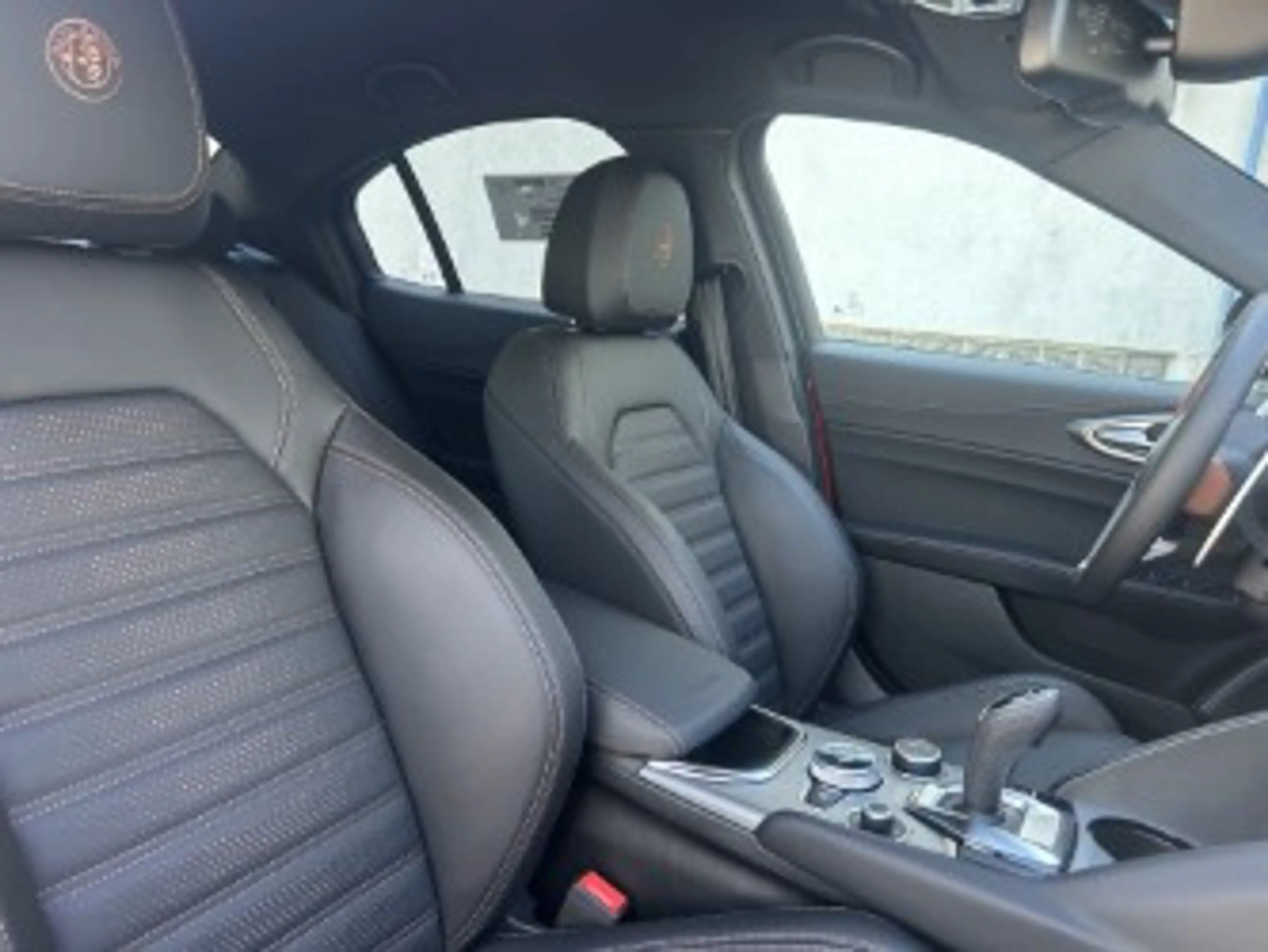 Alfa Romeo Giulia Intensa Q4 | Technologie-Paket | CarPlay — photo 14