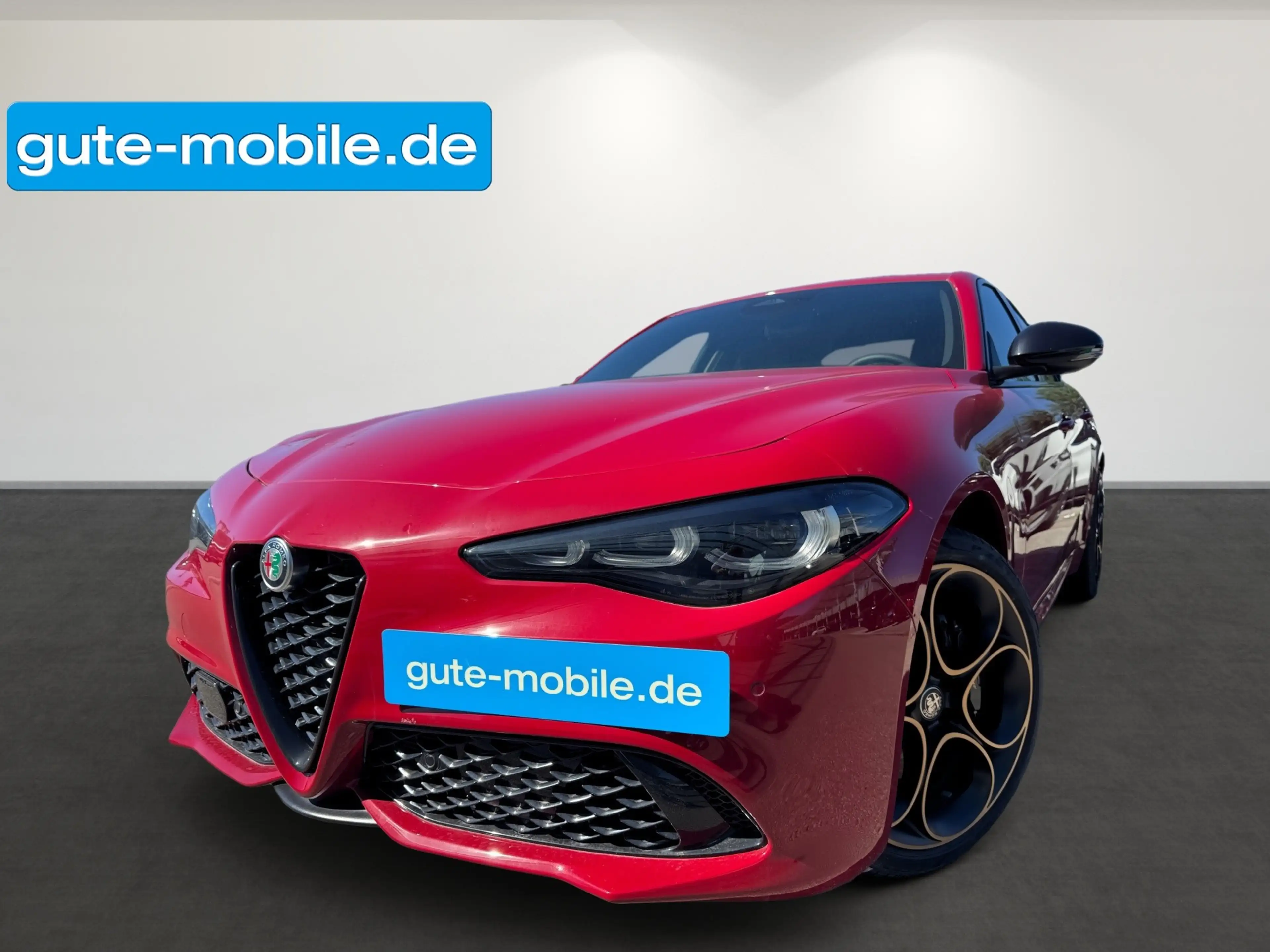 Alfa Romeo Giulia Intensa Q4 | Technologie-Paket | CarPlay