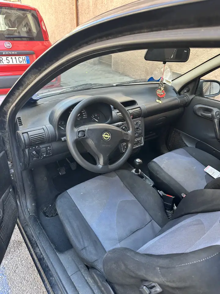 Opel Corsa 3p 1.0 12v Viva c/airbag 55cv, foto 2
