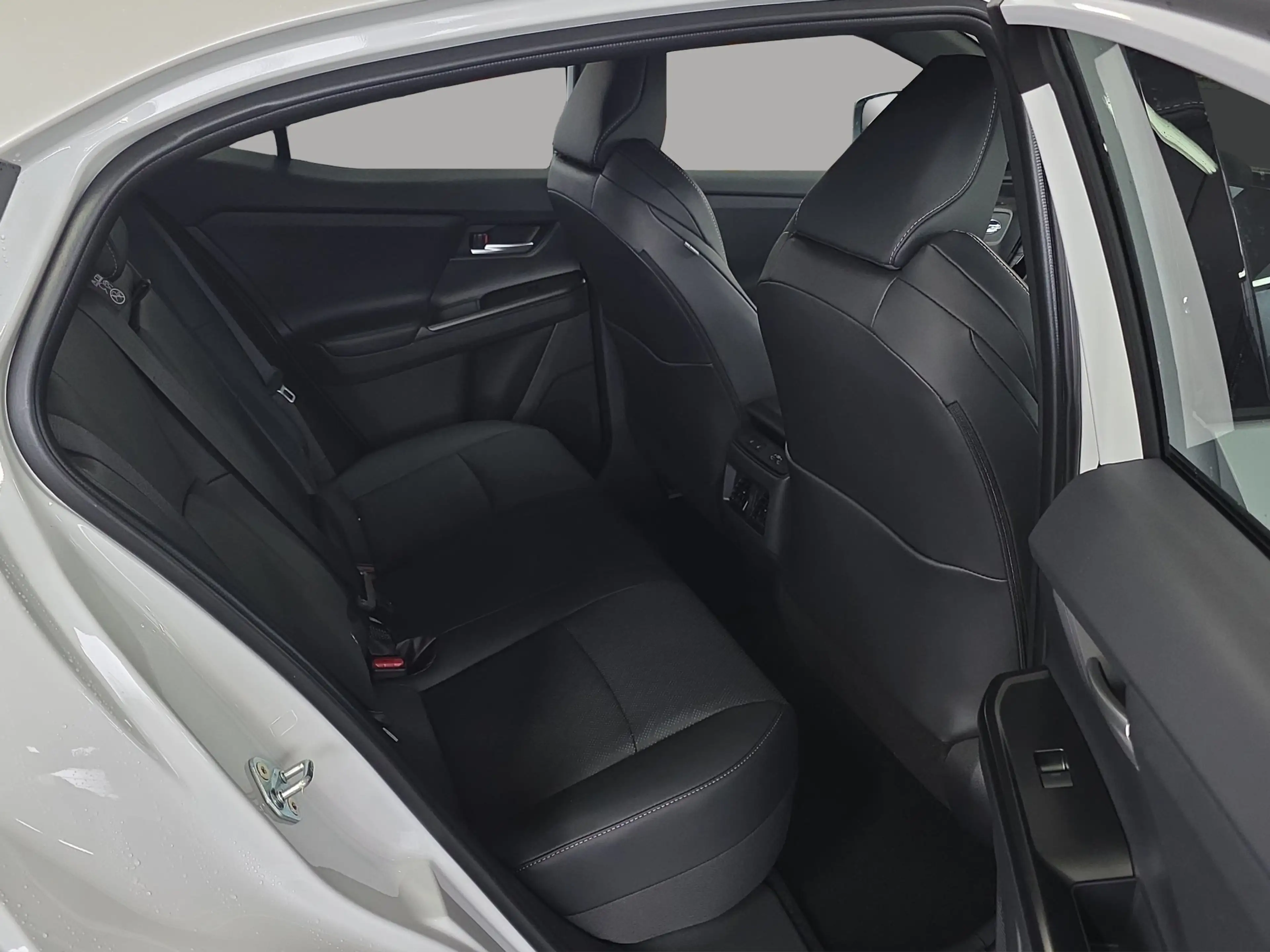 Subaru Uncharted Uncharted 77 AWD Platinum — photo 7