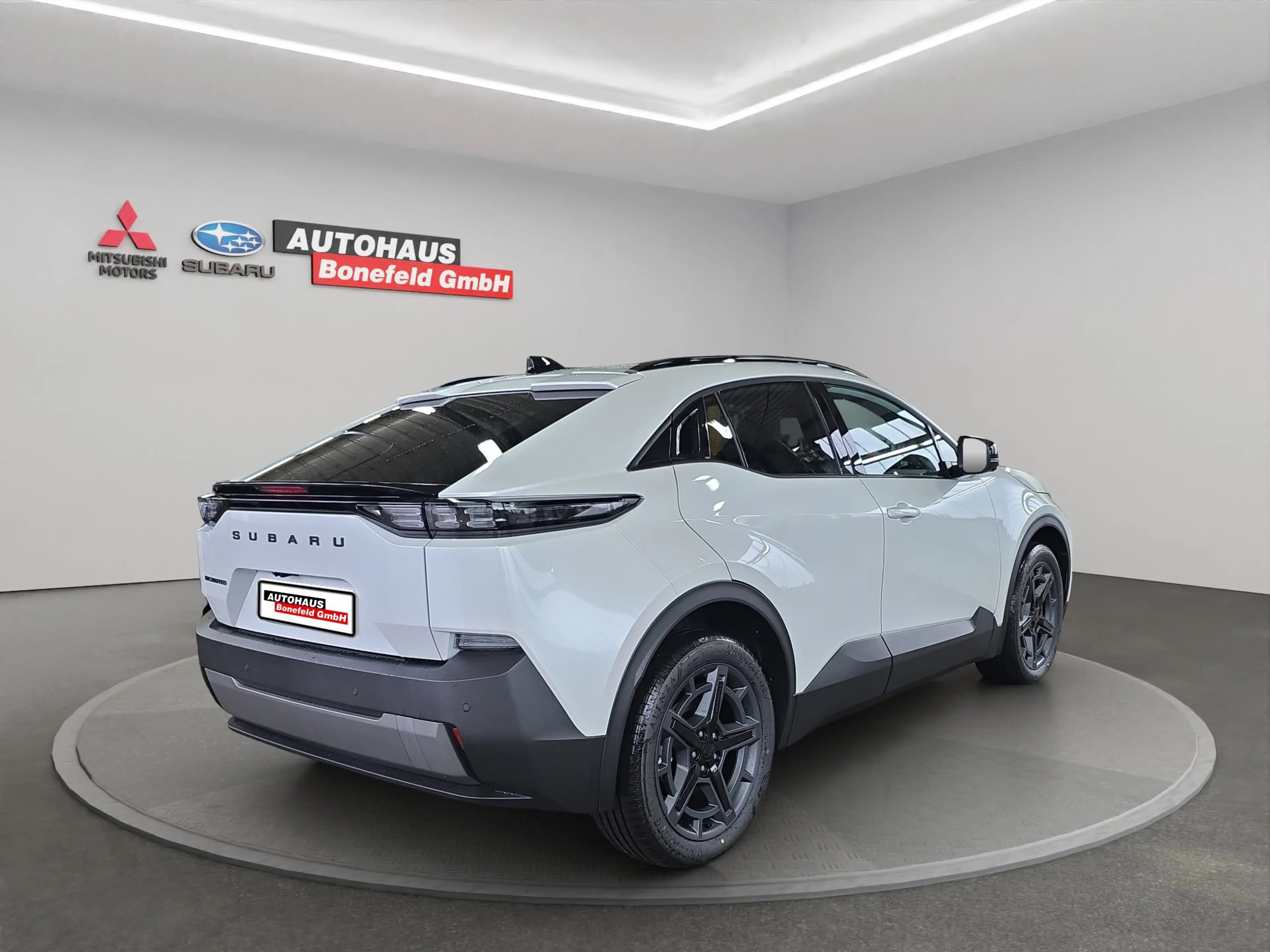 Subaru Uncharted Uncharted 77 AWD Platinum — photo 3