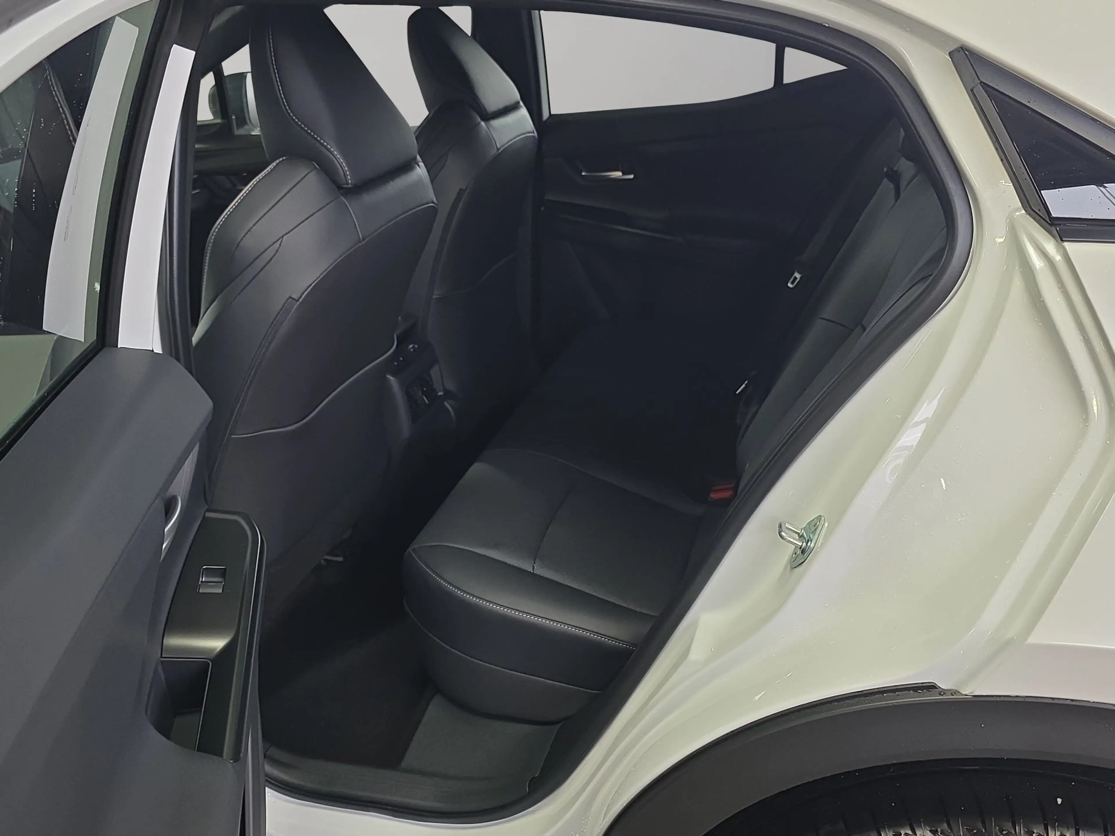 Subaru Uncharted Uncharted 77 AWD Platinum — photo 9