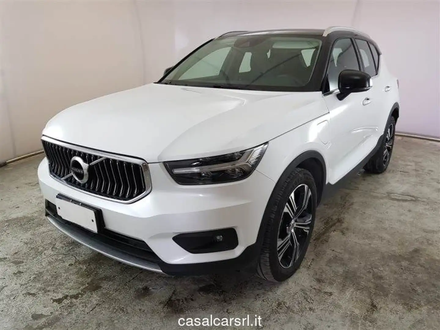 Volvo XC40 T5 Recharge Plug-in Hybrid Inscription Expression - 1