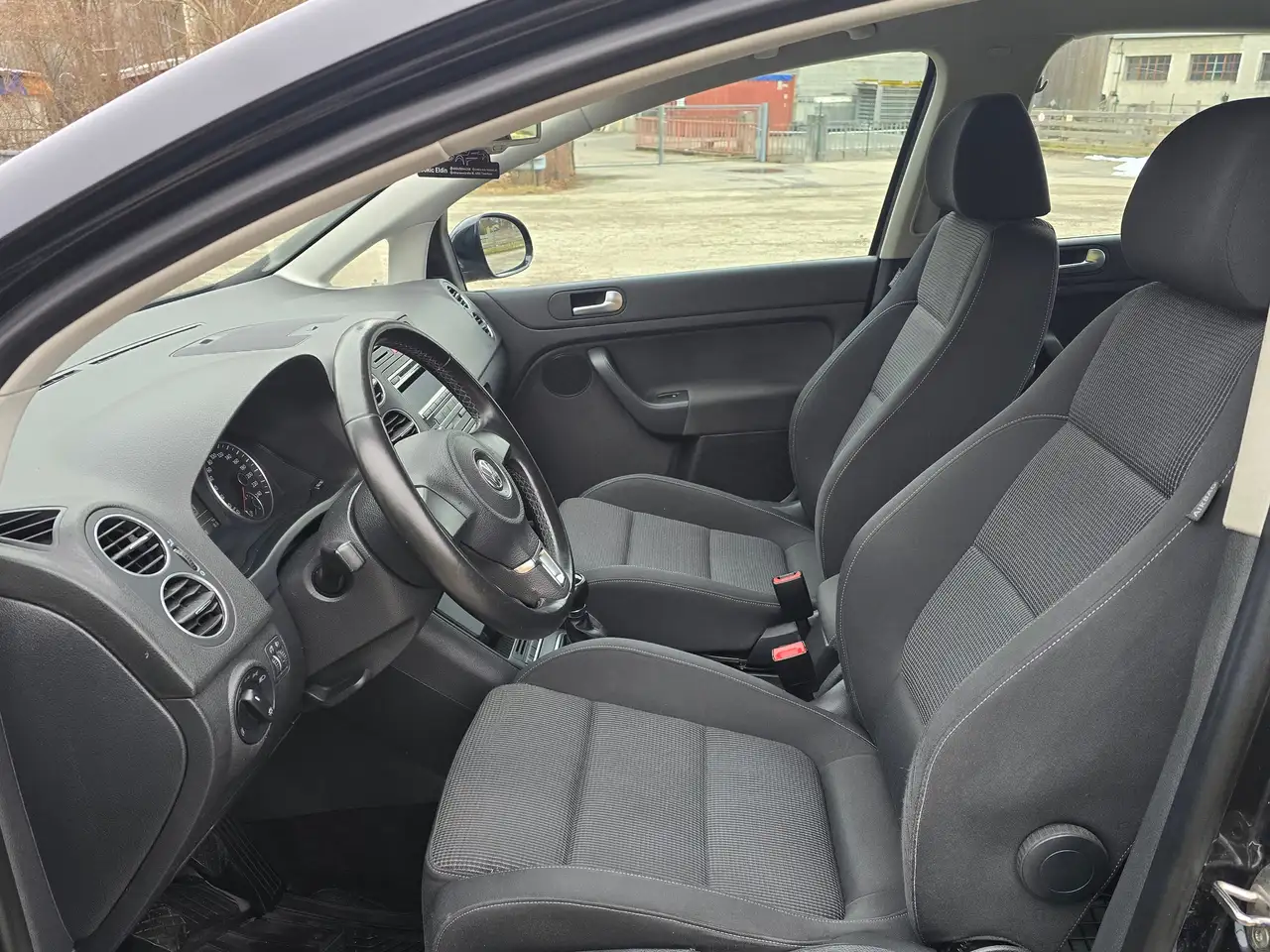 Volkswagen Golf Plus 1,6 TDI Kredit – Bild 10