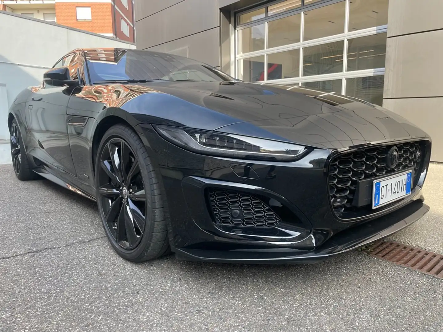 Jaguar F-Type F-Type Coupe 5.0 V8 s/c R75 awd 575cv auto Negru - 2