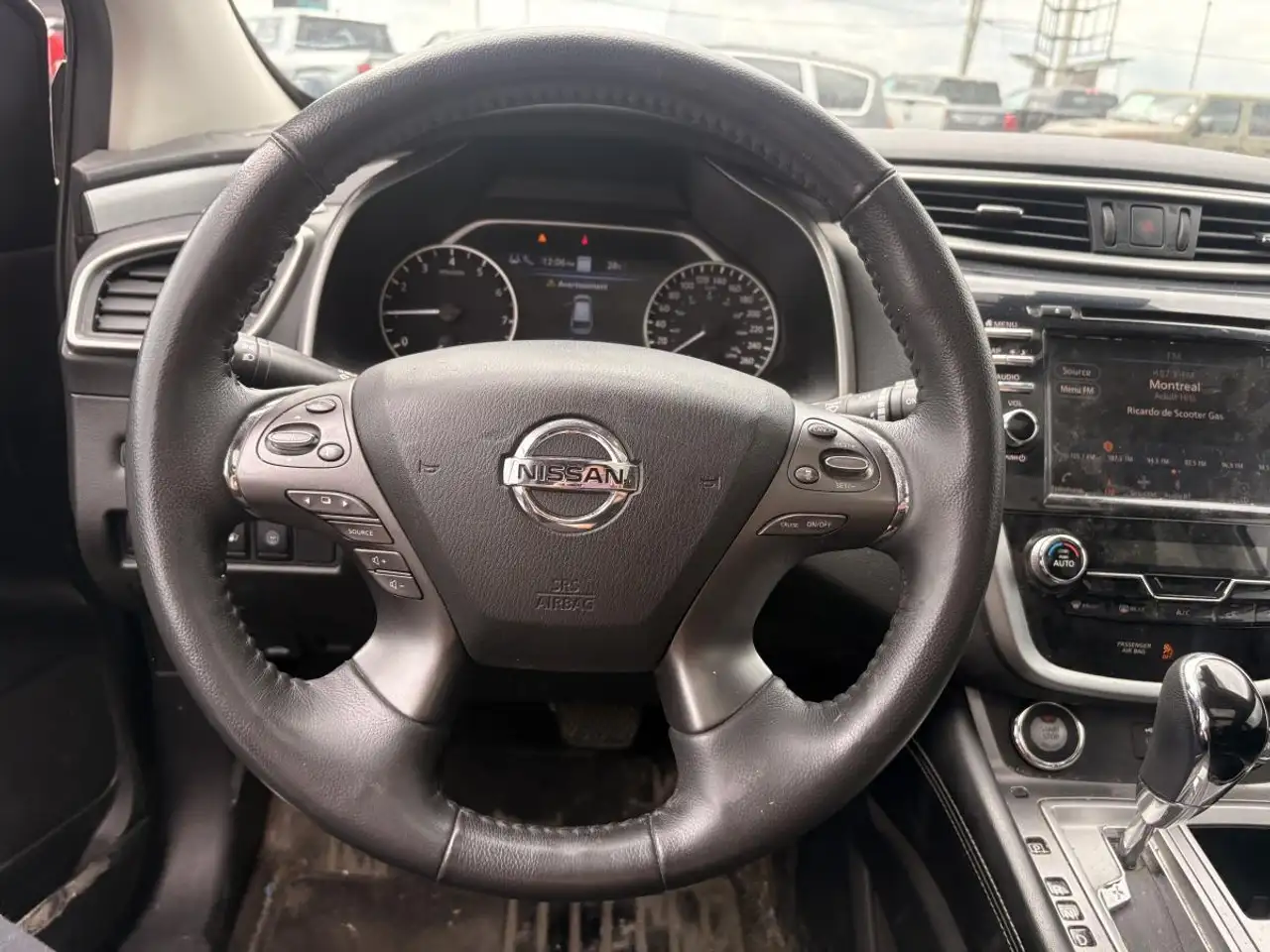 Nissan Murano снимка Nissan Murano
