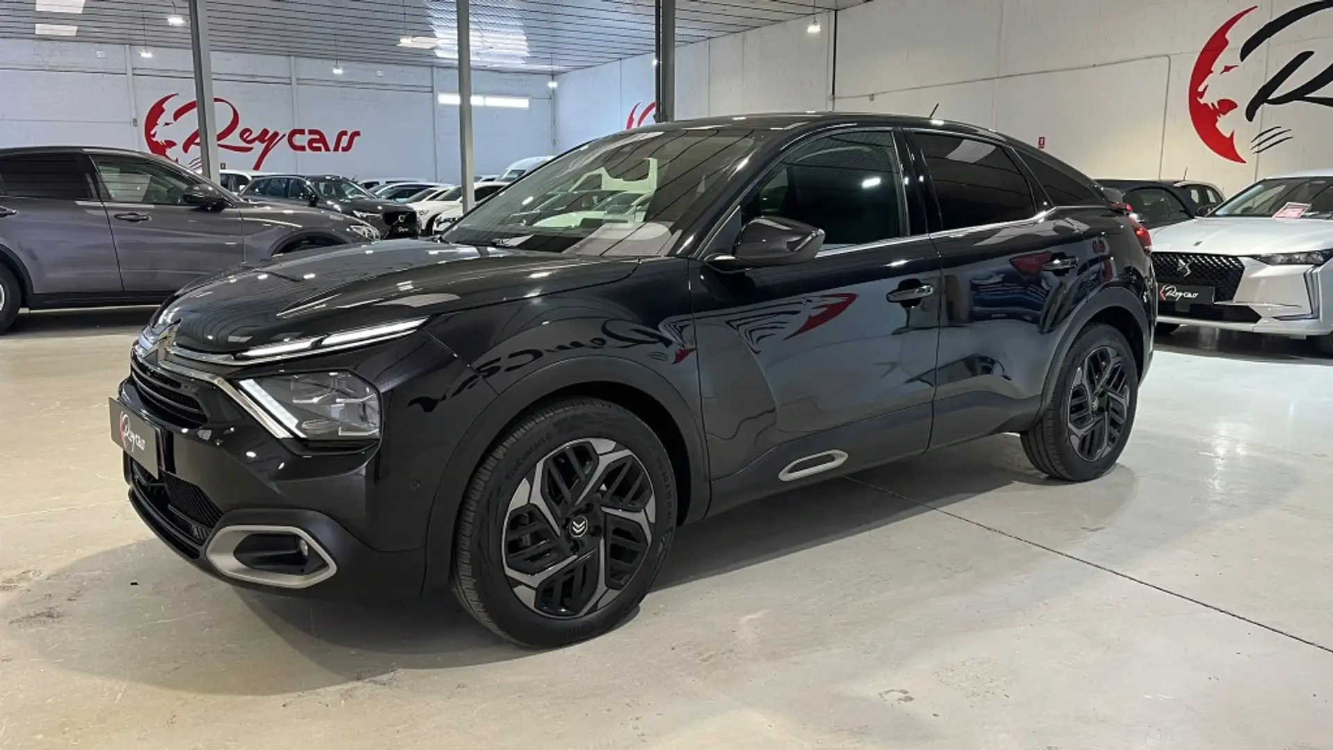 Citroen C4 1.5 BlueHDI S&S Shine EAT8 130 Schwarz - 2