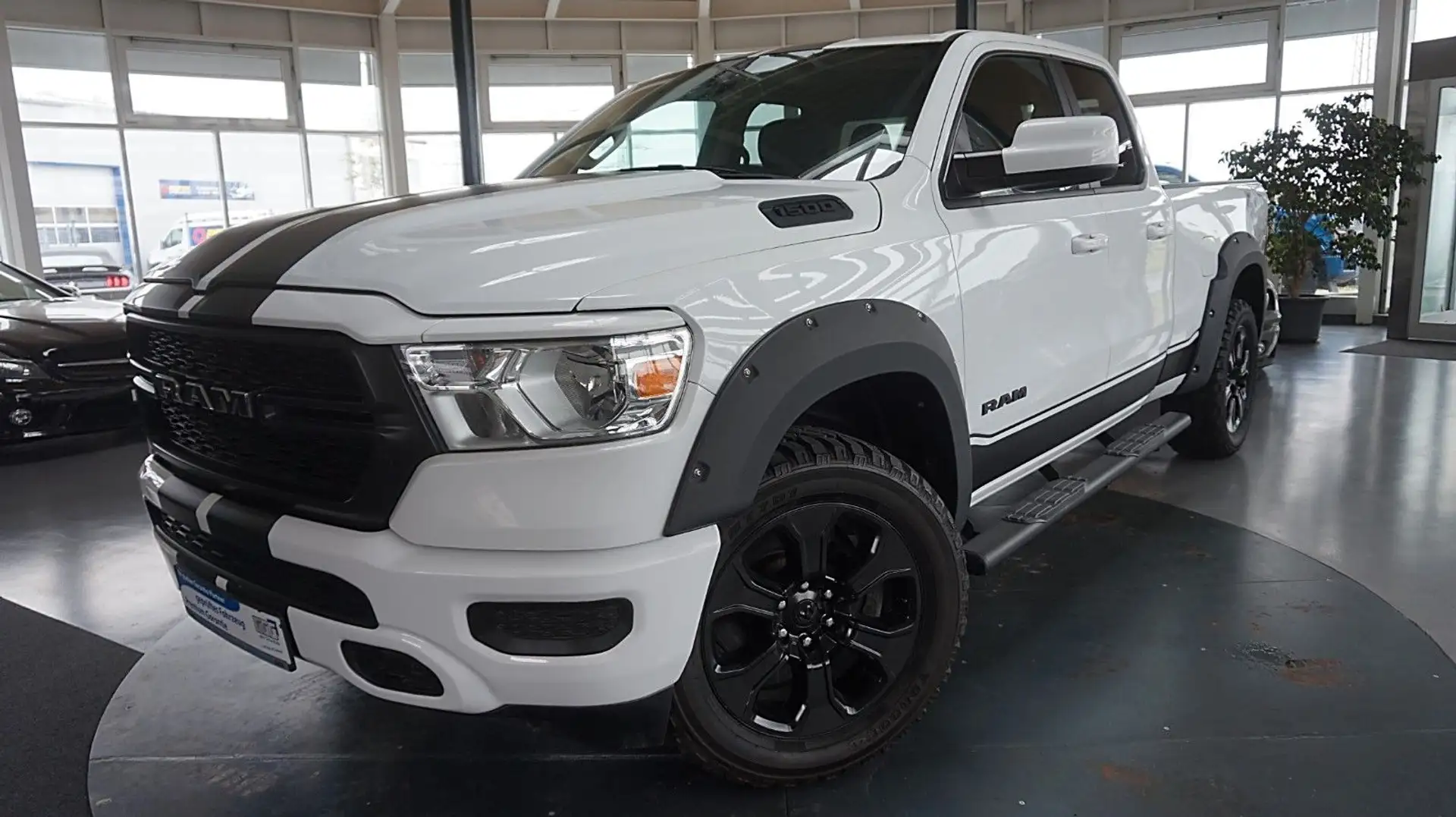 Dodge RAM 1500 5,7l Navi*Leder*4x4*Kamera*Gen.5*AHK* Weiß - 1
