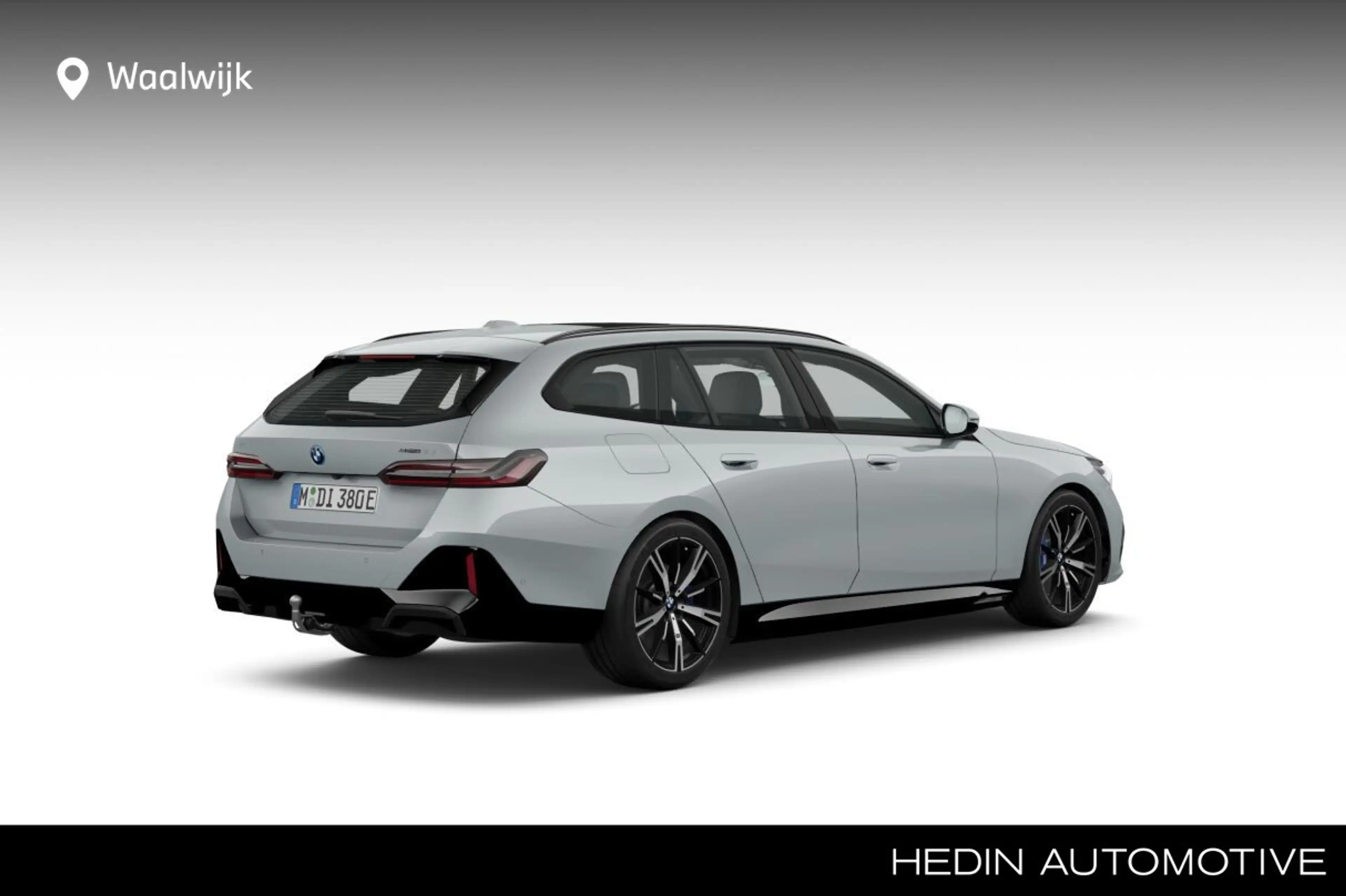 BMW i5 Touring eDrive40 M Sport Edition 84 kWh M Sport Pr — photo 2