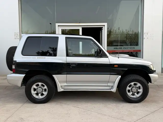 Mitsubishi Montero Corto 2.8 Tdi GLS Select