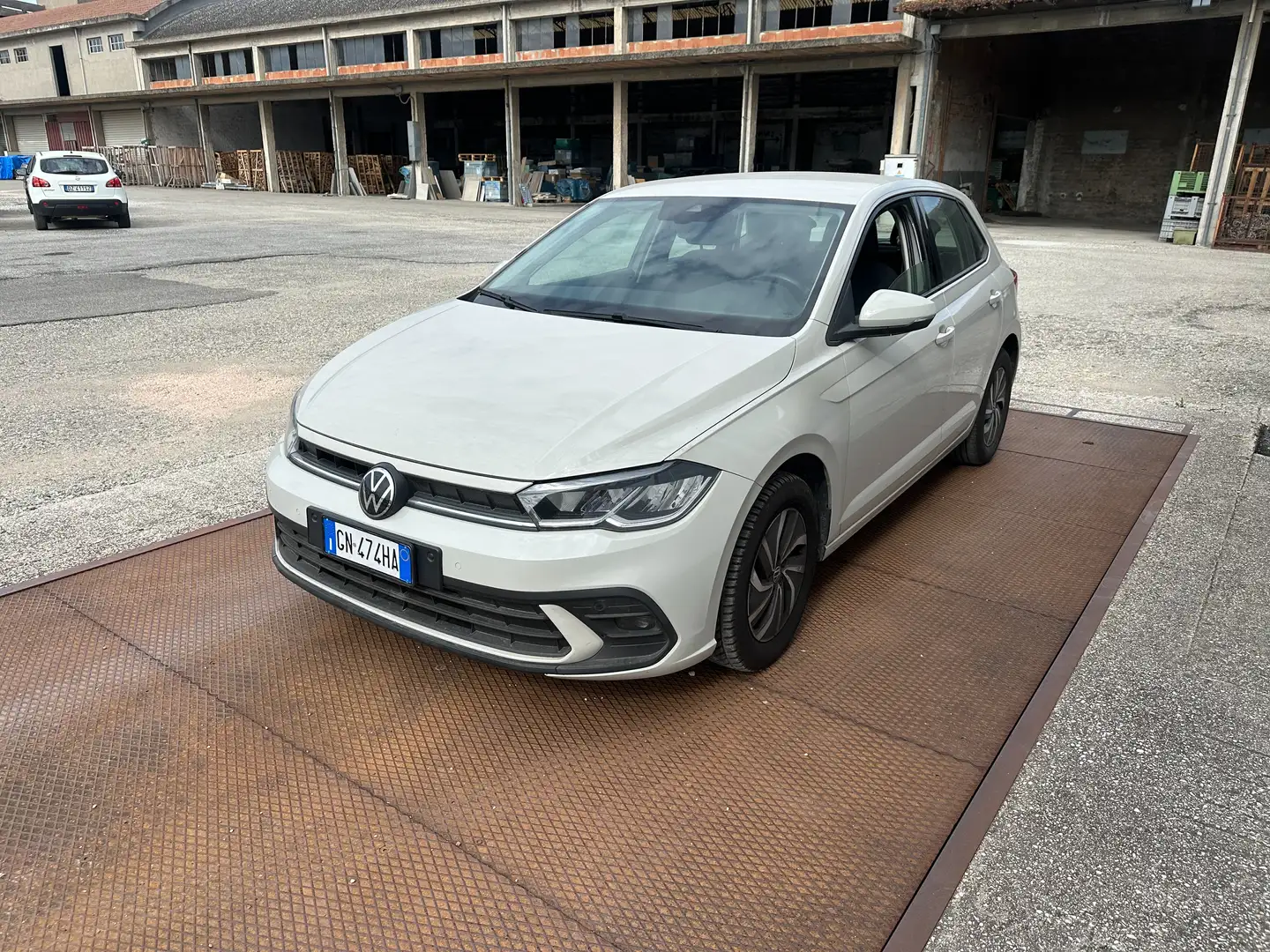 Volkswagen Polo Polo VI 2022 1.0 tsi Life 95cv Grigio - 1