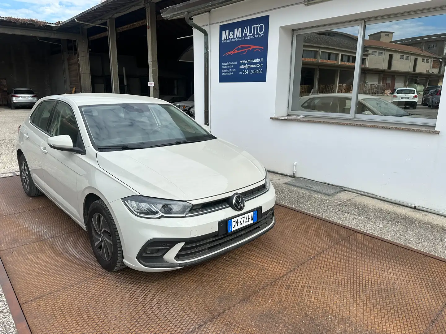 Volkswagen Polo Polo VI 2022 1.0 tsi Life 95cv Grigio - 2