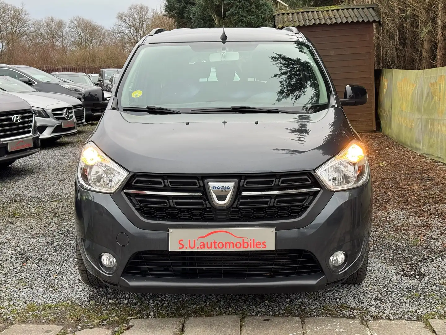Dacia Lodgy 1.5dCi 7 PLACE New Model /NAVI/CLIM/CRUIZE/PDC/GAR Grijs - 2