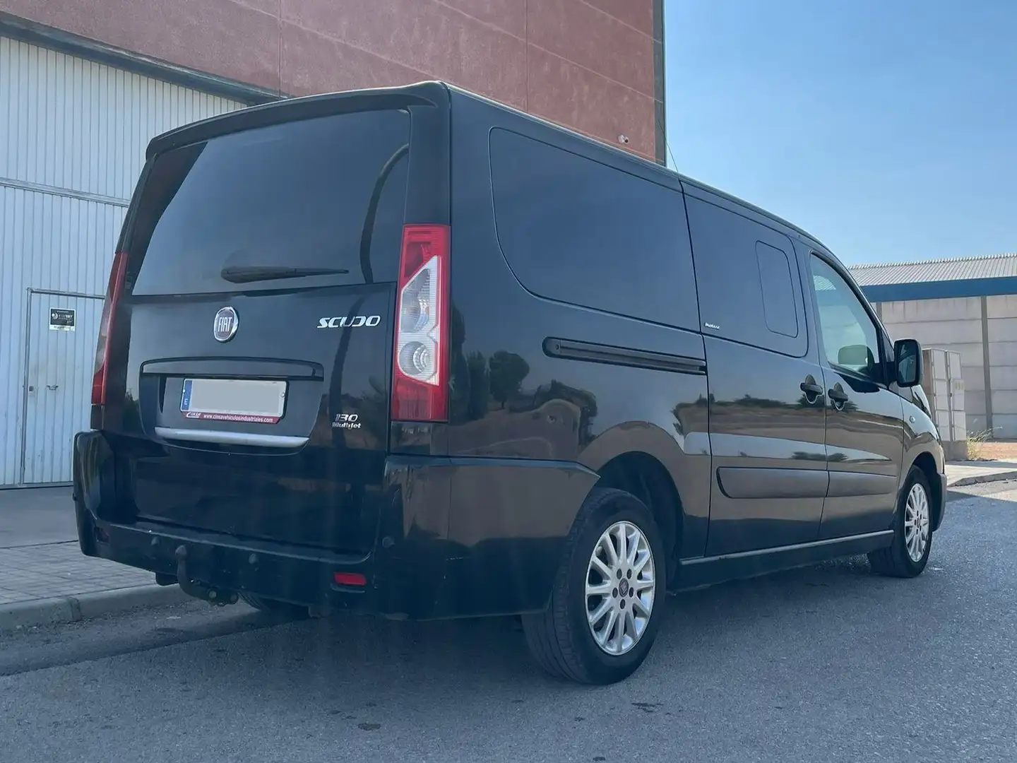 Fiat Scudo Scudo Panorama10 Family.L 2.0Mjt 130 E5 Family Negro - 2