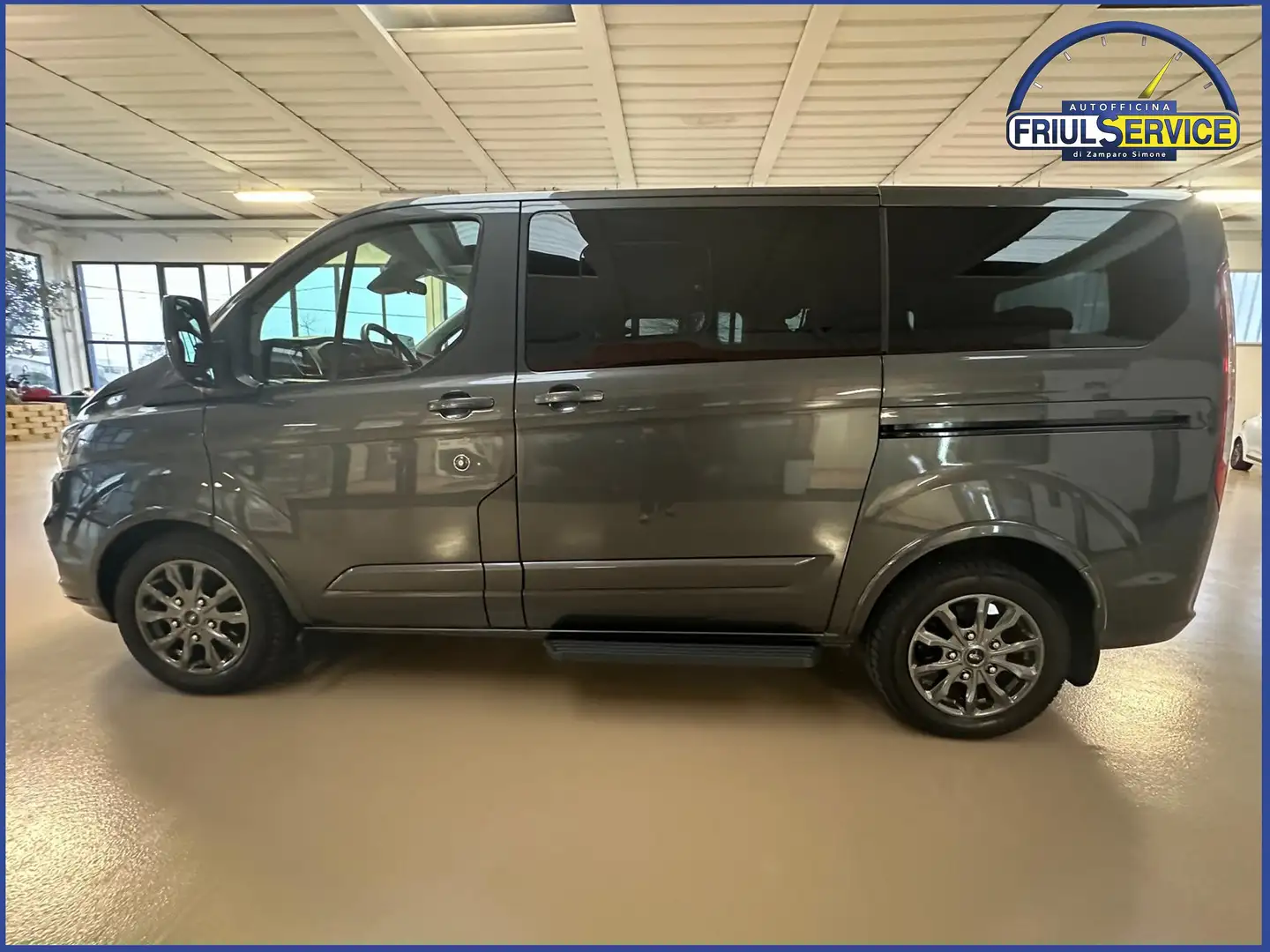 Ford Tourneo Custom Grigio - 2