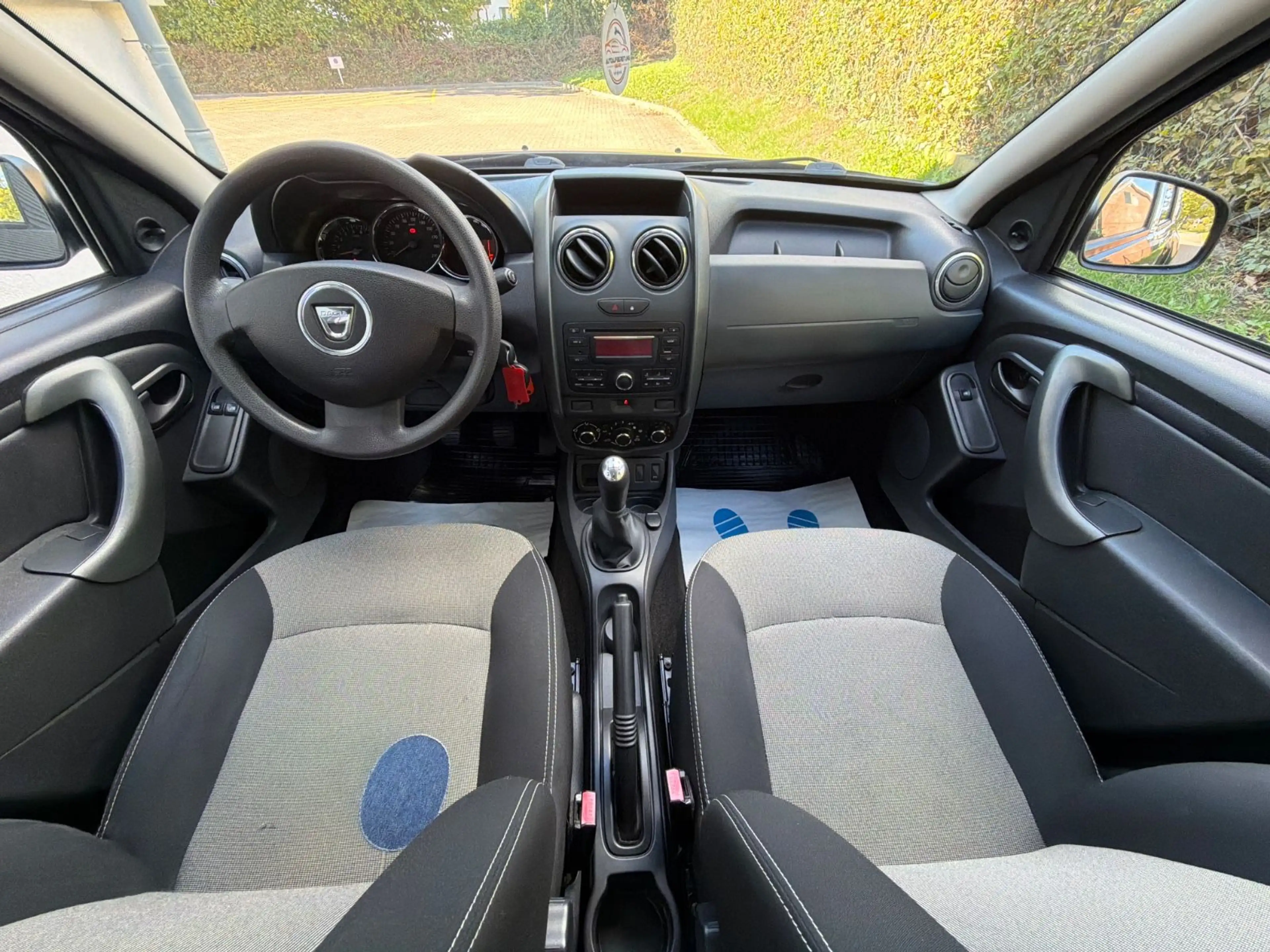 Dacia Duster 1.6 1HD/KLIMA/AHK — photo 9