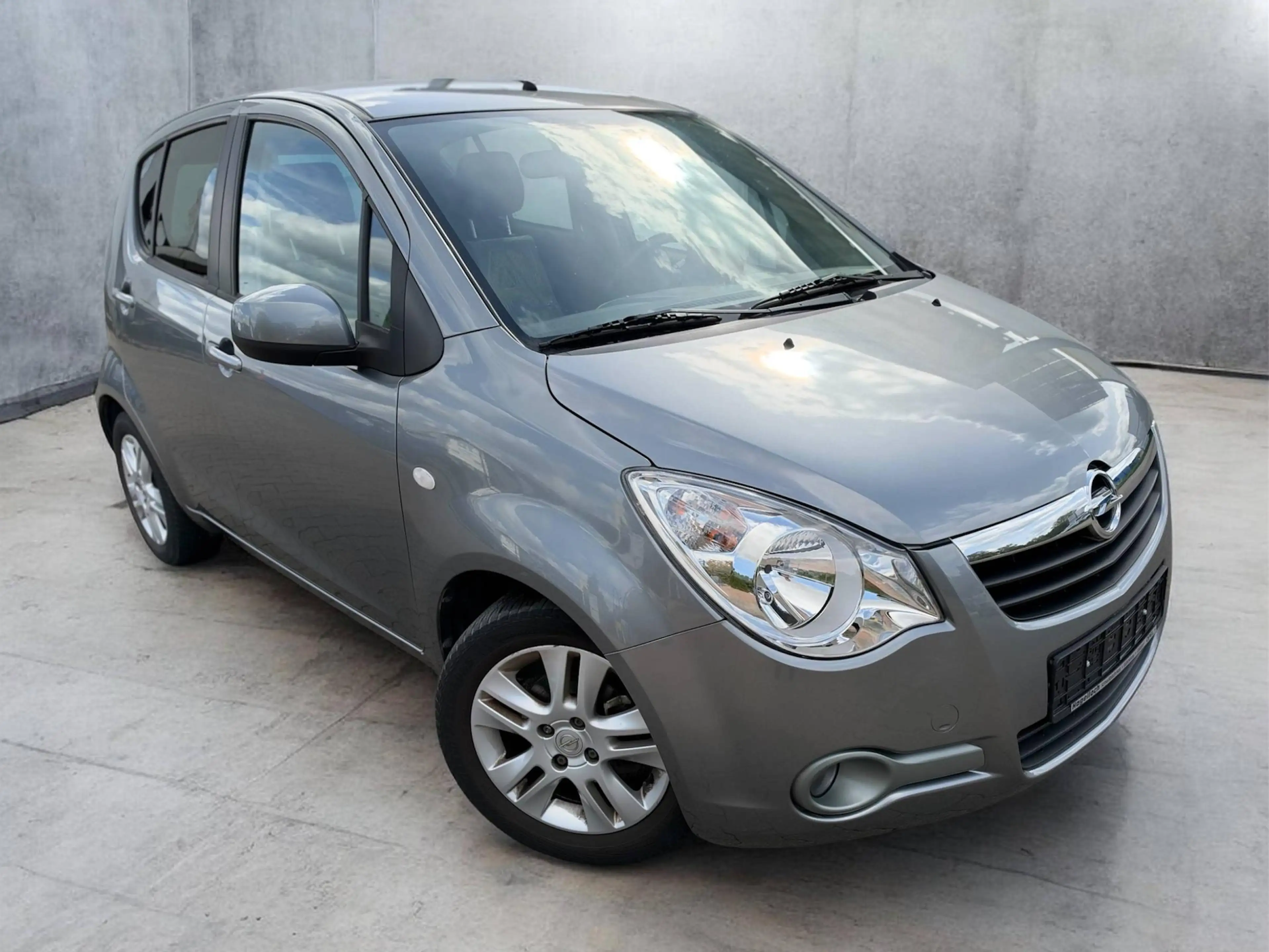 Opel Agila Edition 1.2l Automatik TÜV u. Service Neu