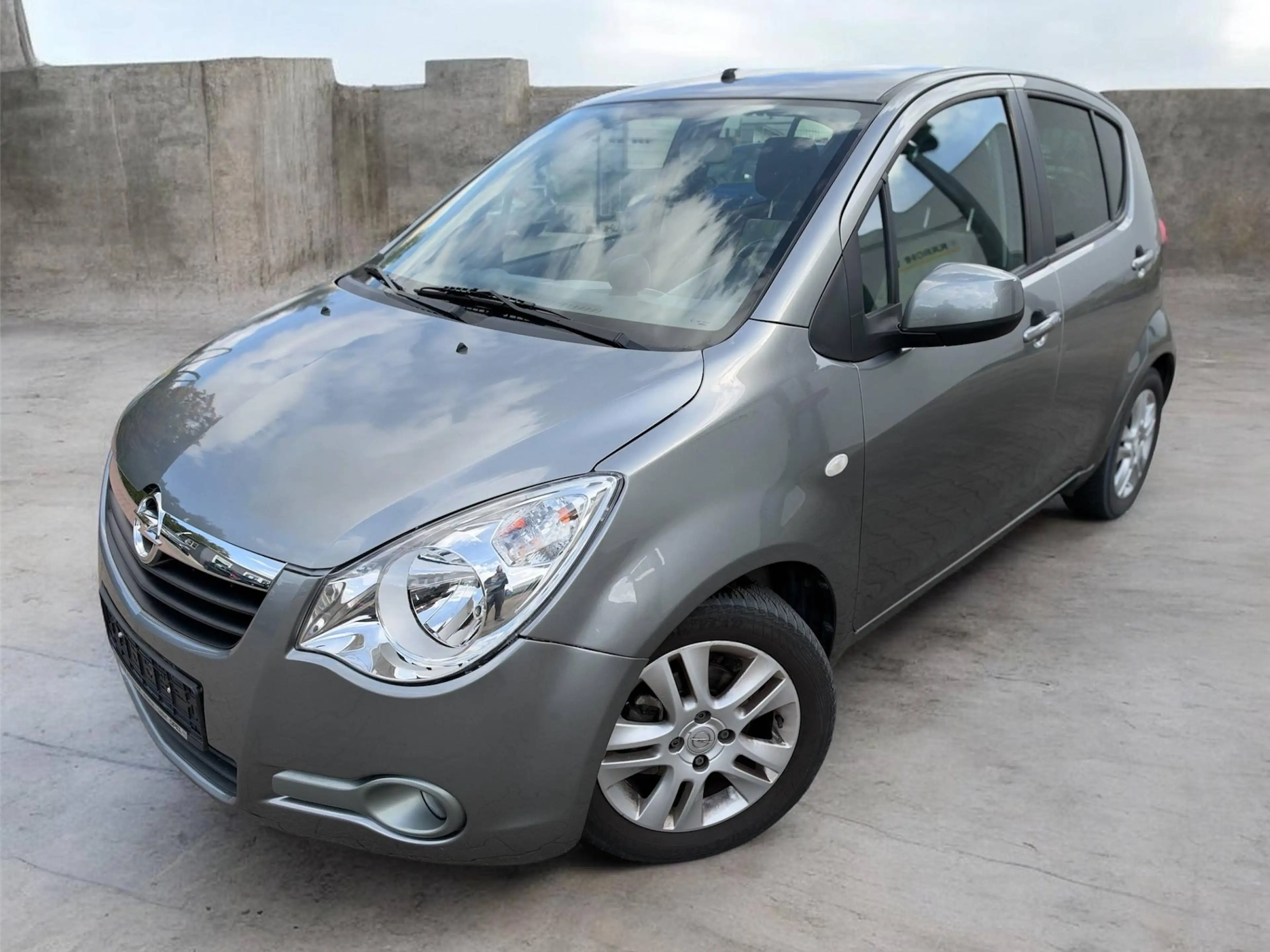 Opel Agila Edition 1.2l Automatik TÜV u. Service Neu — photo 3