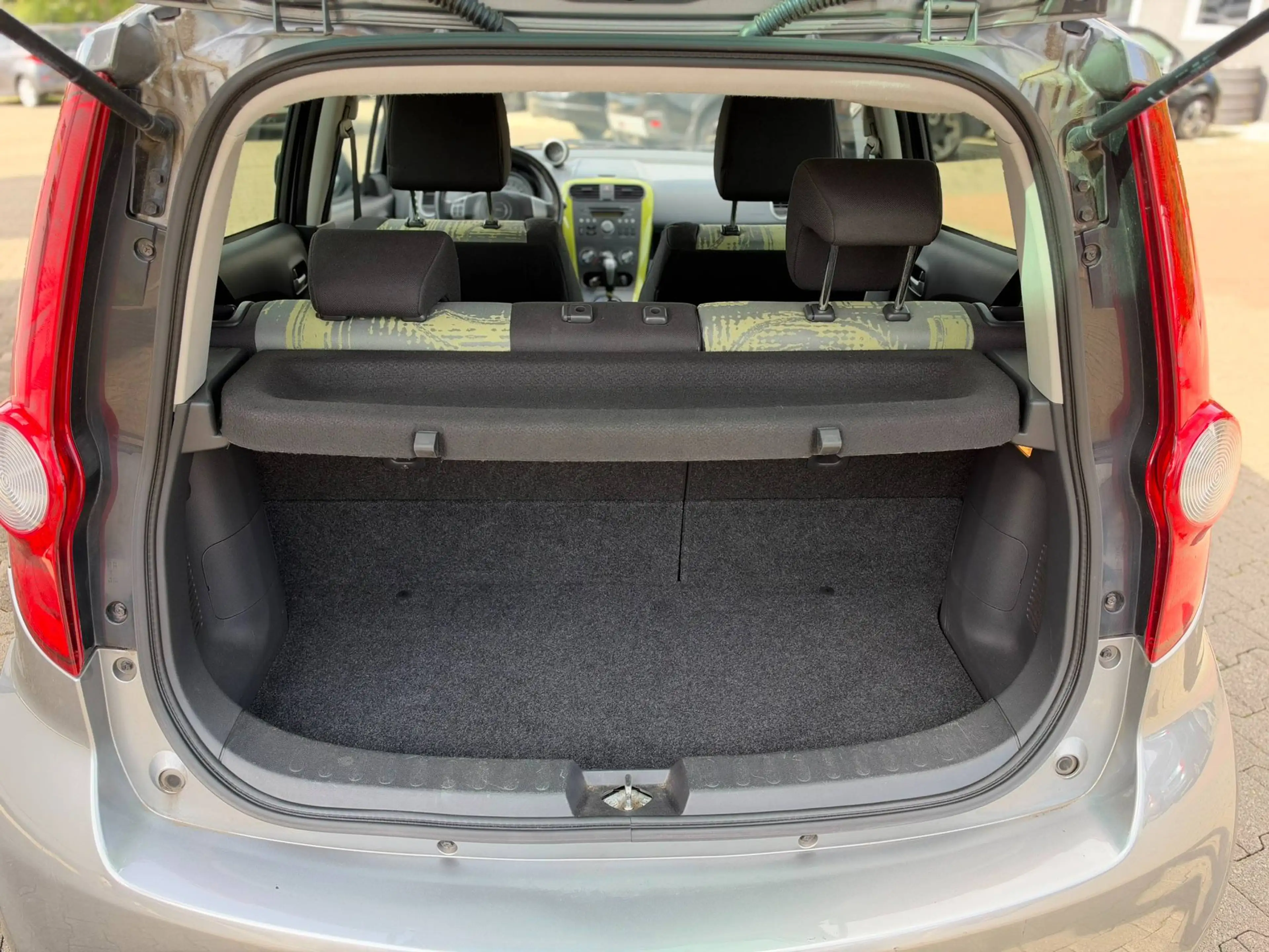 Opel Agila Edition 1.2l Automatik TÜV u. Service Neu — photo 7