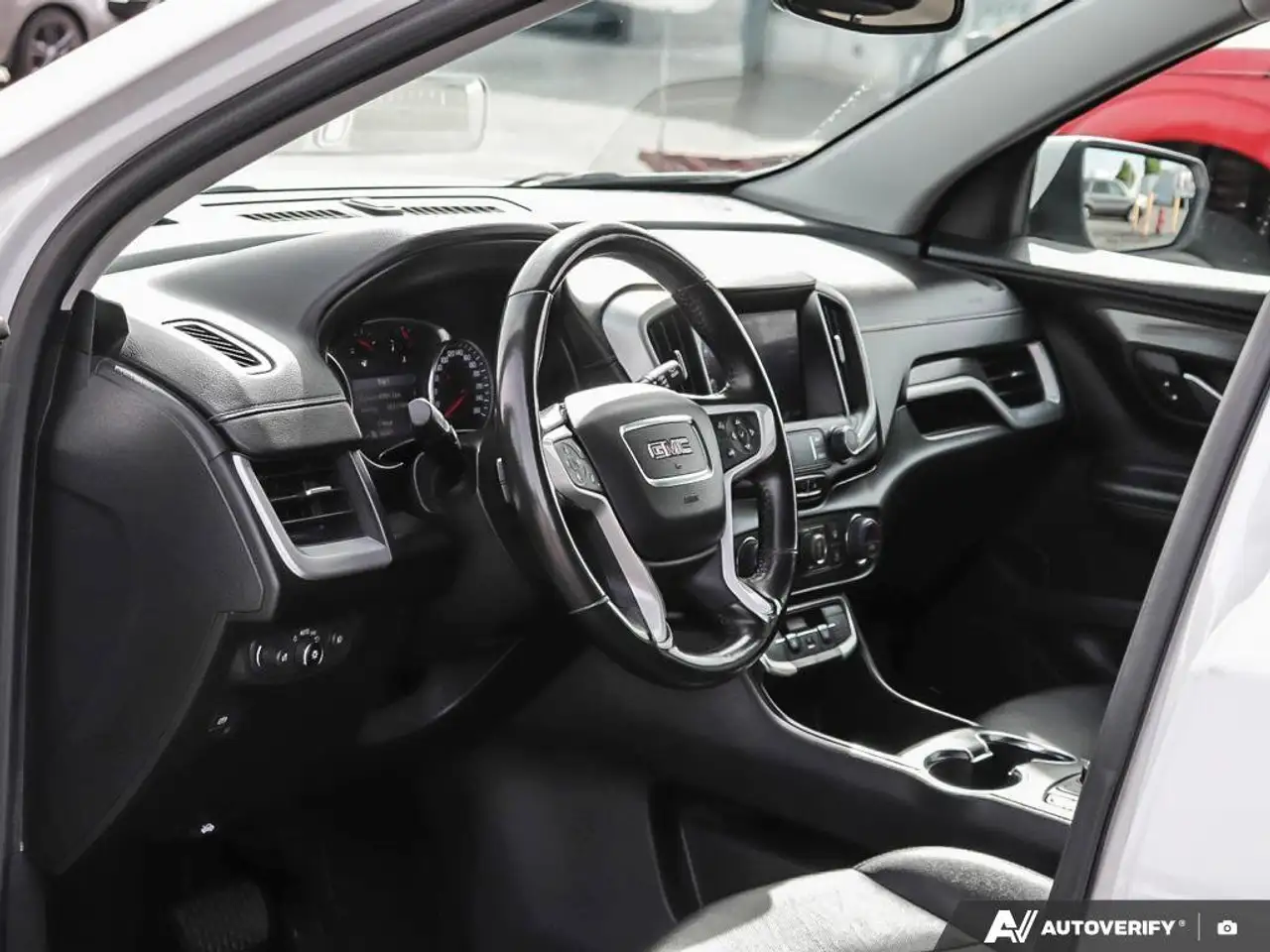 GMC Terrain снимка GMC Terrain
