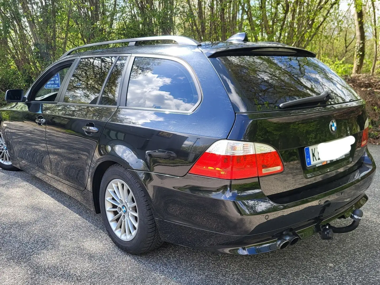 BMW 525 525d Touring Чорний - 2